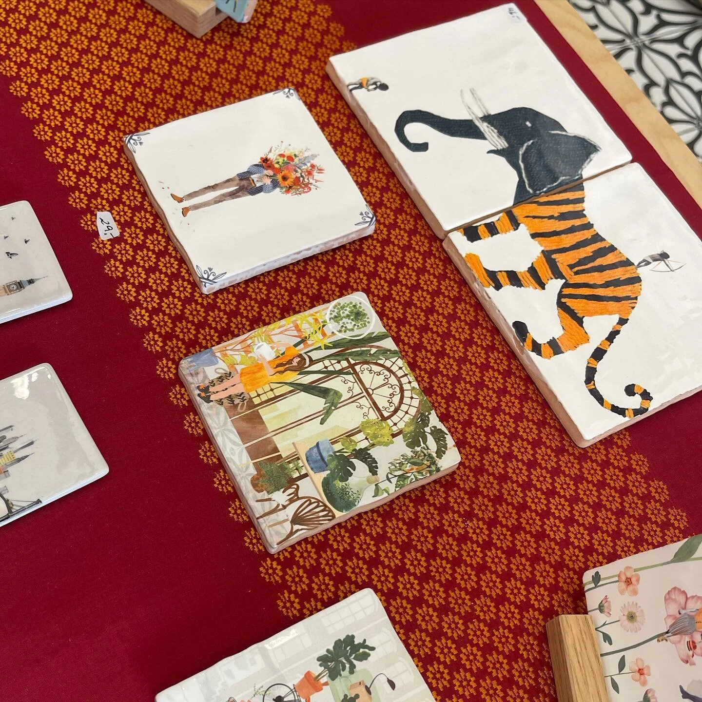 Wer Geschichten mag, wird unsere Storytiles lieben 🥰&hellip;. zu haben, bei uns in der #durchreise