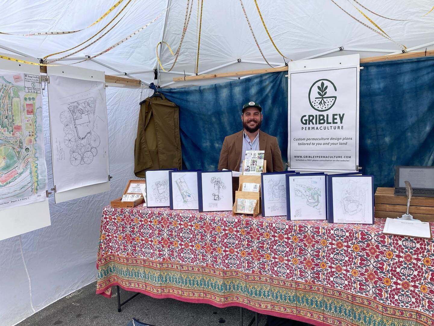 Booth is all set up and the sun is shining at the first annual Hendersonville Earth Fest! There are few dozen earth-conscious businesses and organizations with interactive and informative booths. A great blues band is playing and its just a beautiful