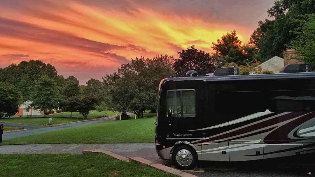 I took this shot a few weeks before we launched this big adventure, while our RV was still parked in Kristi's parent's driveway. The sunset was obviously amazing that night and it made me smile. Like a big, cheesy, dumb smile. 😁
.
I couldn't help bu