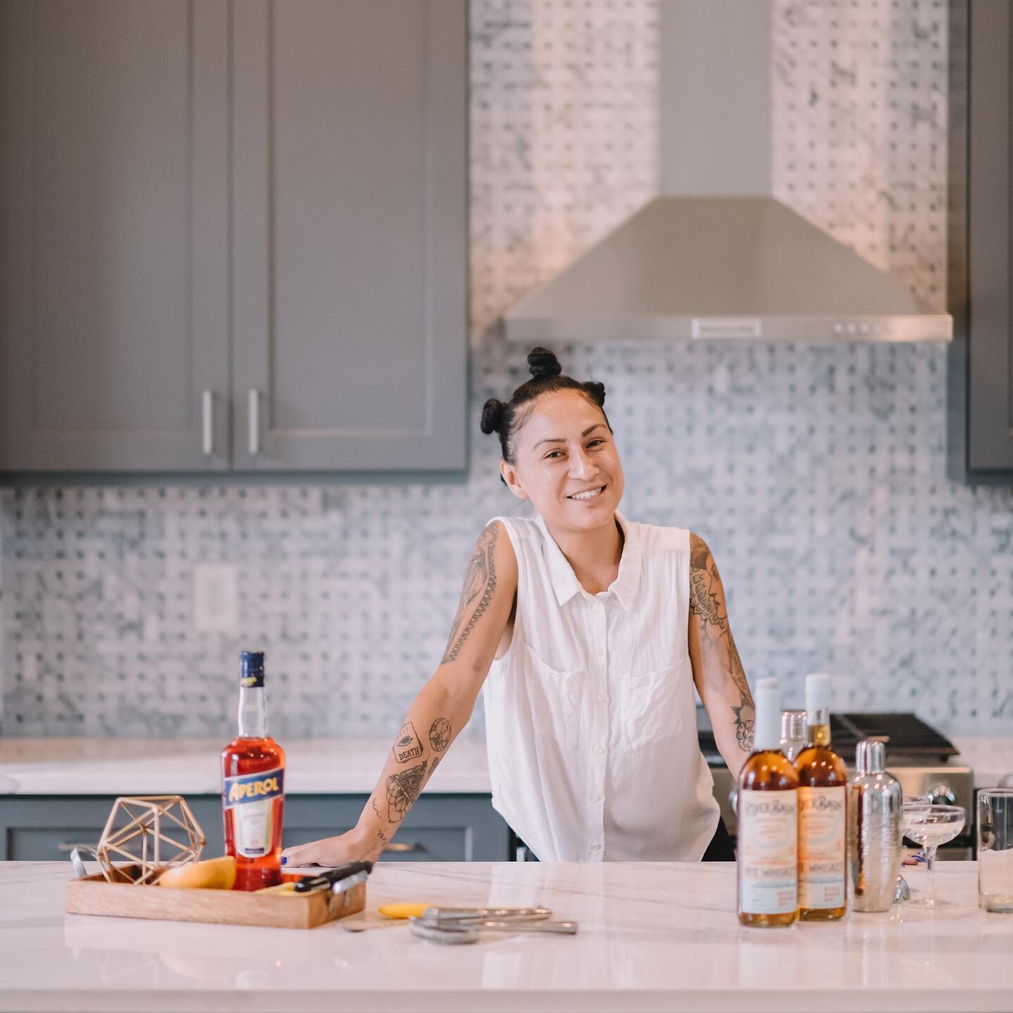 Meet Deiara Stolearenco (@dae.mona). Born and raised in the Bay Area with roots in New Orleans, Deiara began bartending while attending Xavier, and has worked in nearly every capacity in the industry. Gaining experience from an eclectic assortment of