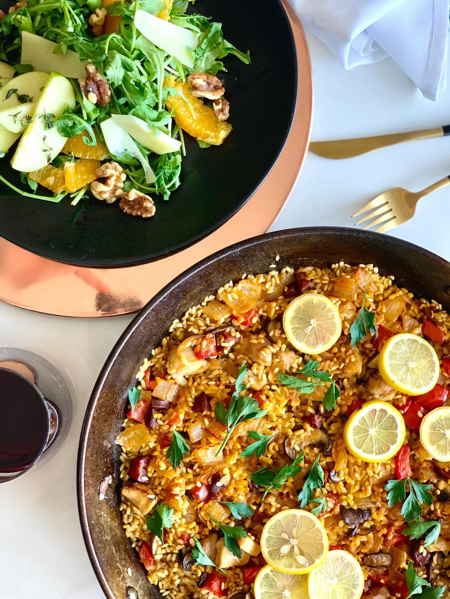 It's right time for some Paella this weekend at both locations, Platt Park and Boulder. One of the favs at Food Lab... easy on allergies and super great with red wine. 🤗.