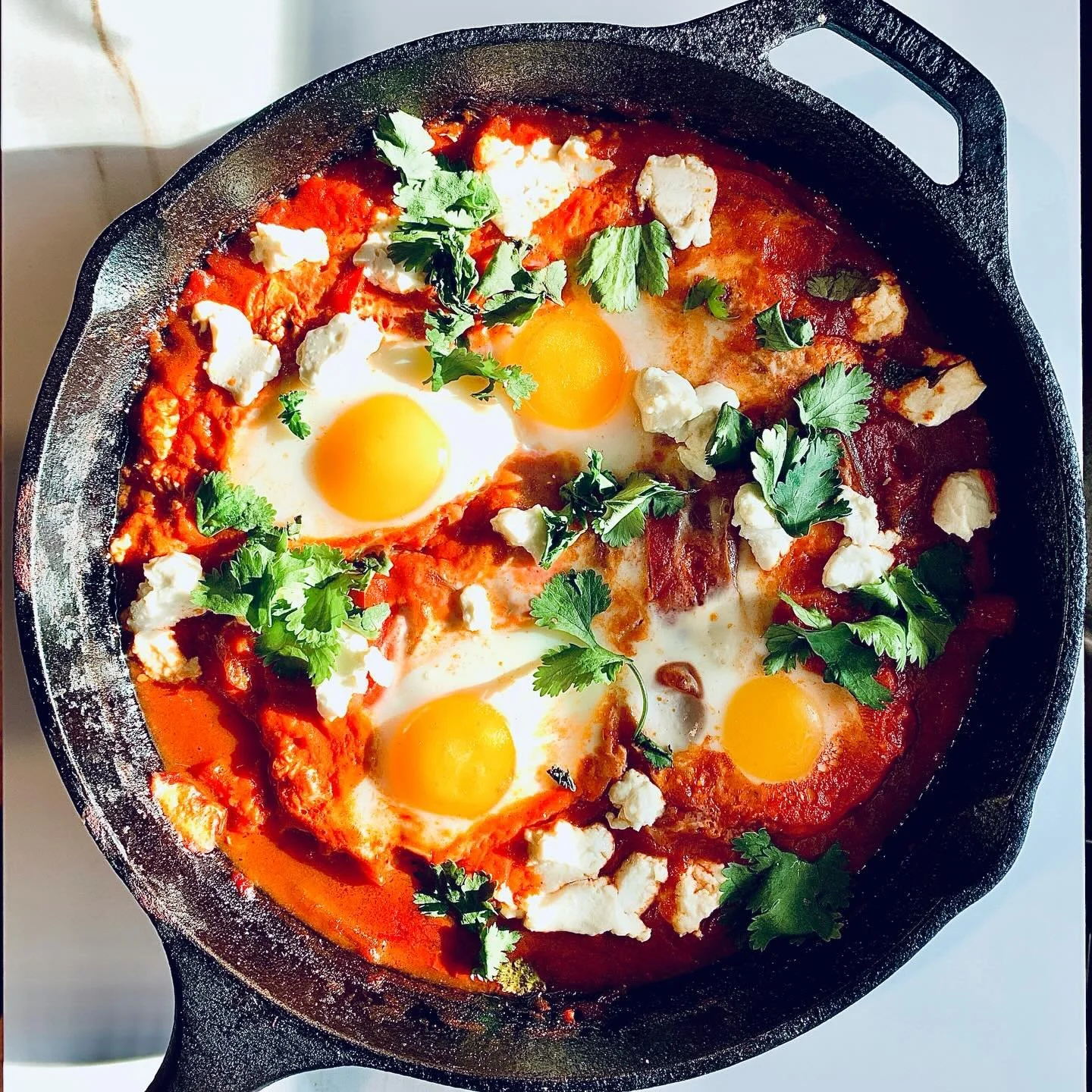 Shakshuka for a savory Sunday brunch. Soooo simple. So delicious! #brunch #brunchinspo #cookingclasses