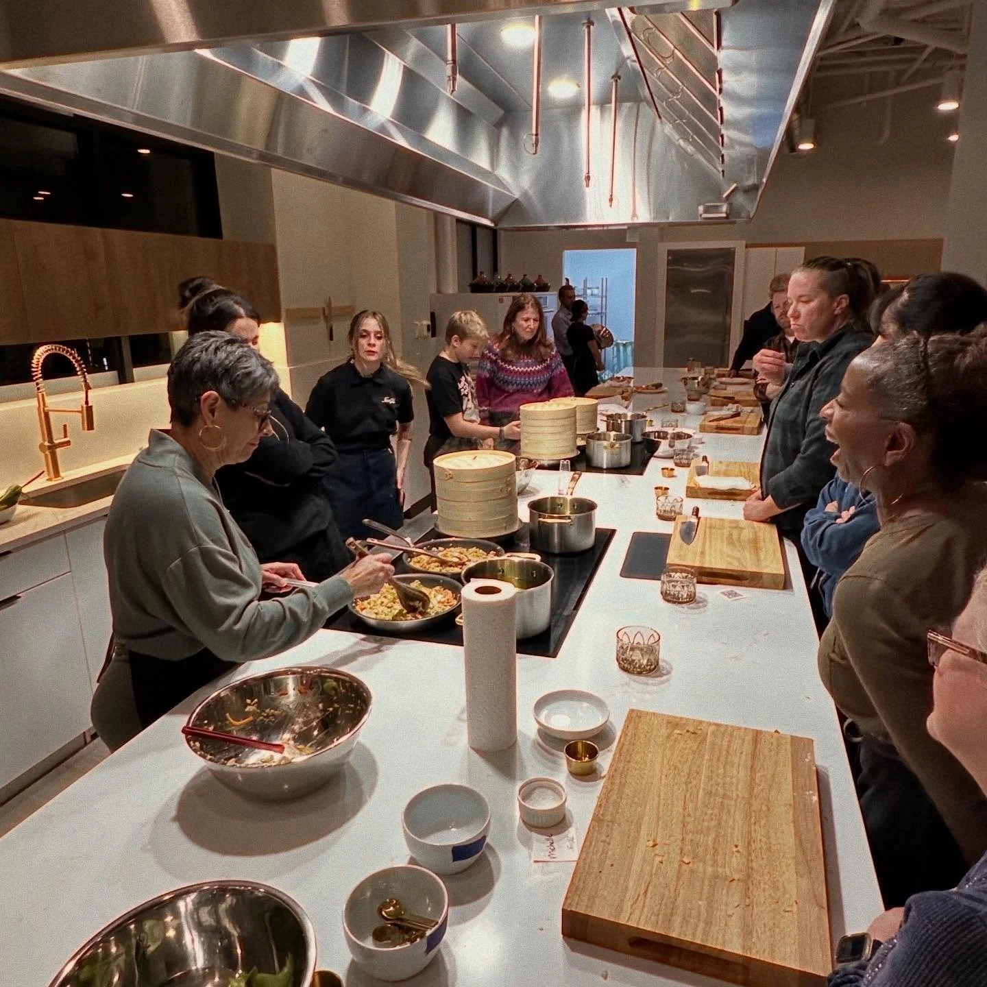 It's time to gather! We love December. ❤️