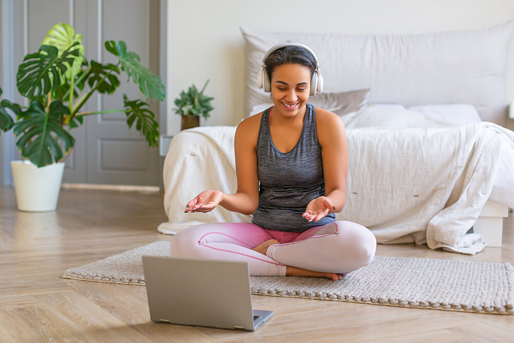woman-mat-computer.jpg