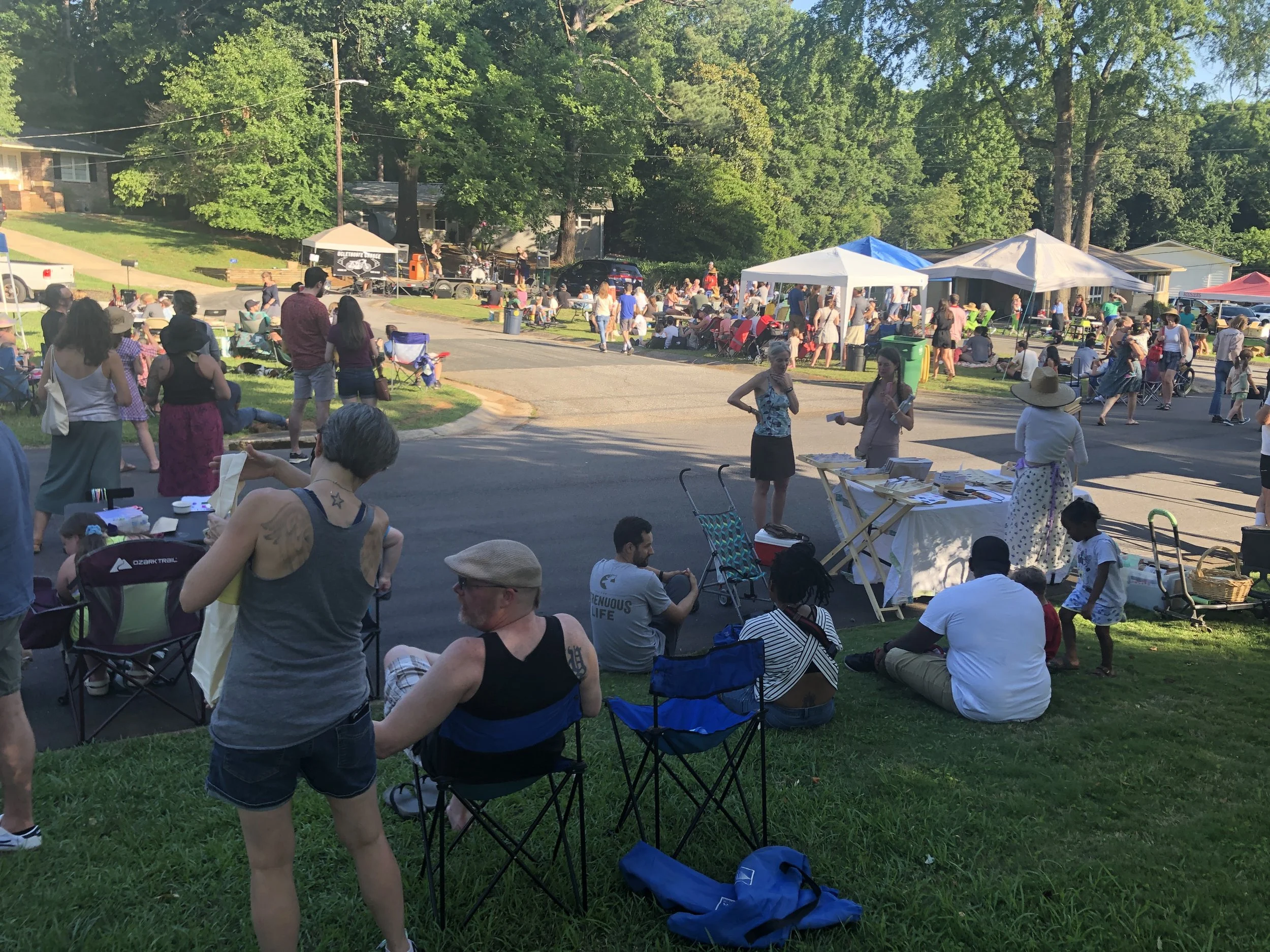  The Blueberry Jam concert sponsored by Oglethorpe Garage had a big turnout. 