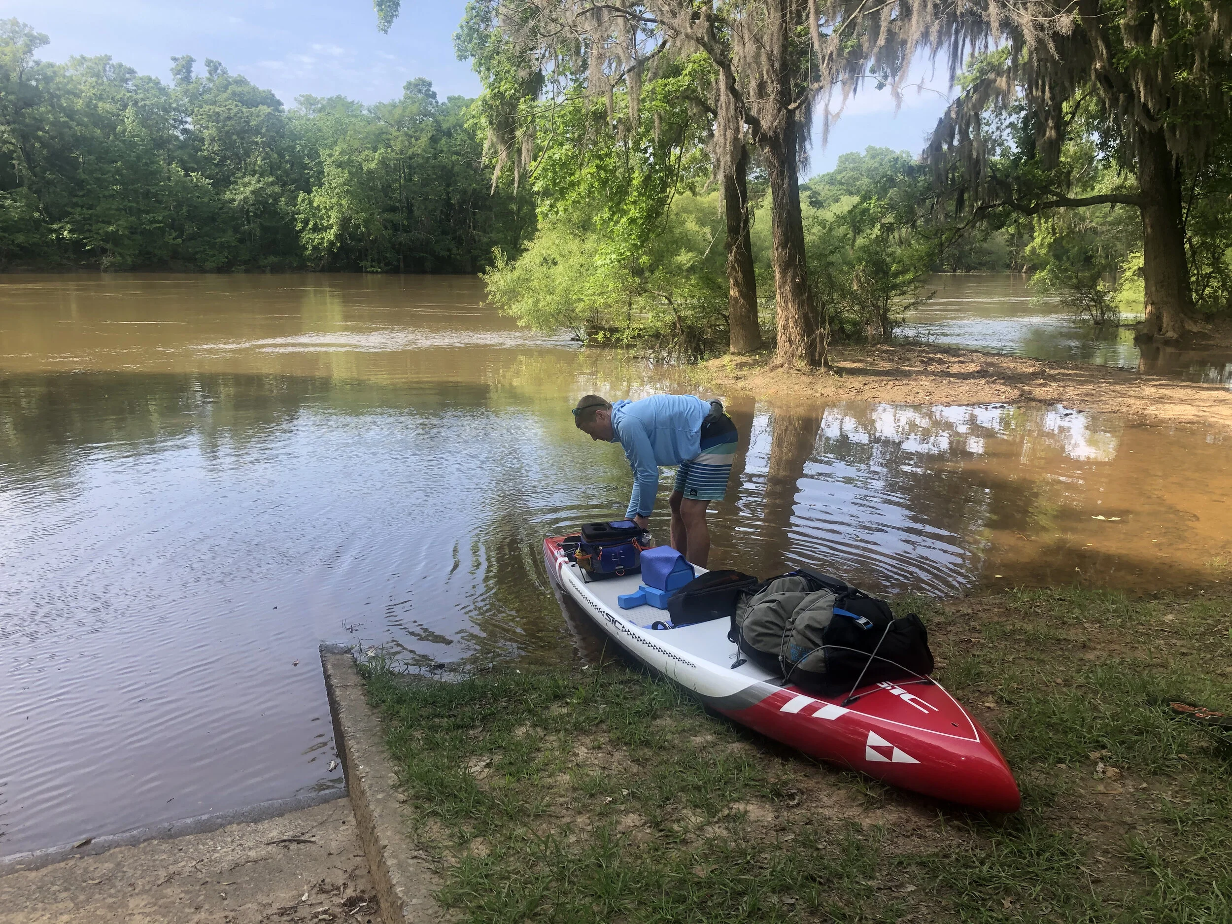Getting ready to launch from the Bell's Ferry Landing on the Oconee River. Three miles downstream the Oconee joins the Ocmulgee River to form the even-bigger Altamaha.
