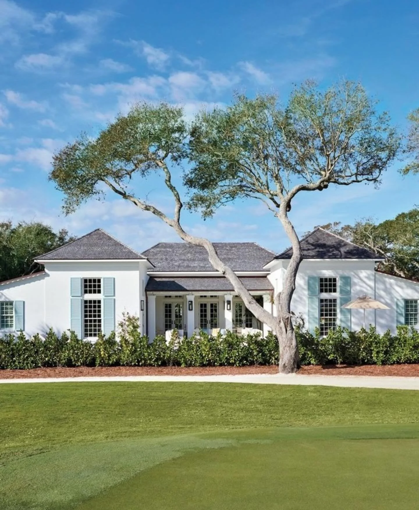 In case you missed the issue, here&rsquo;s a fun recap from our cover feature in the July/Aug Palm Beach Broward issue of @luxemagazine.

Designer: @micheleplachterdesign 
📸: @brantleyphoto 
Editorial Styling: Me