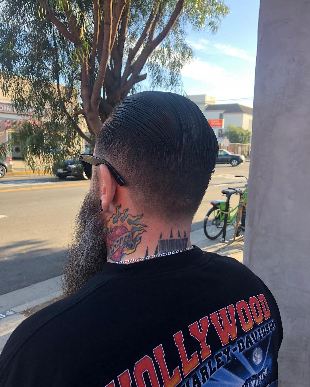 Its a min sense I posted a haircut so I gotta blast up my boy @city_of_angels_photography and his slick slick back🤙💯 #hair #barber #barberlife #menstyle #menshair @serviceandsupply