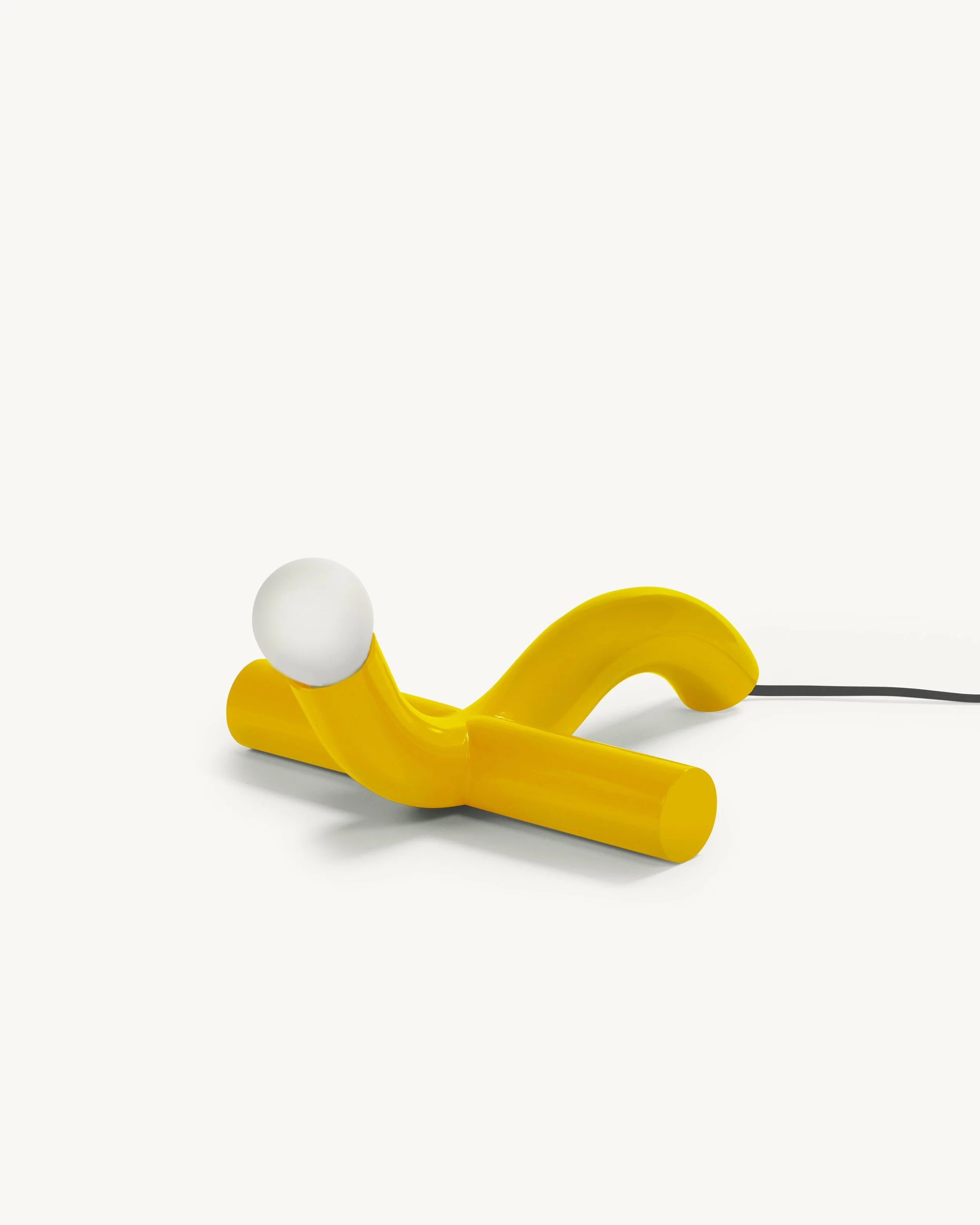 table-lamp-yellow-la-due-gialla_2.jpg