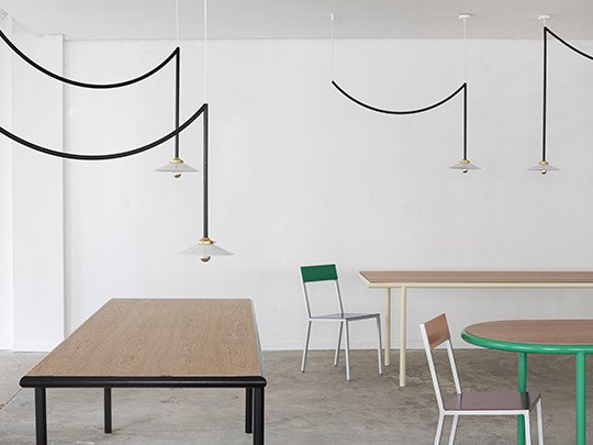 VO20_MVS_WOODENTABLE_CEILINGLAMP_4_5_056_HR_405X540_153.jpeg