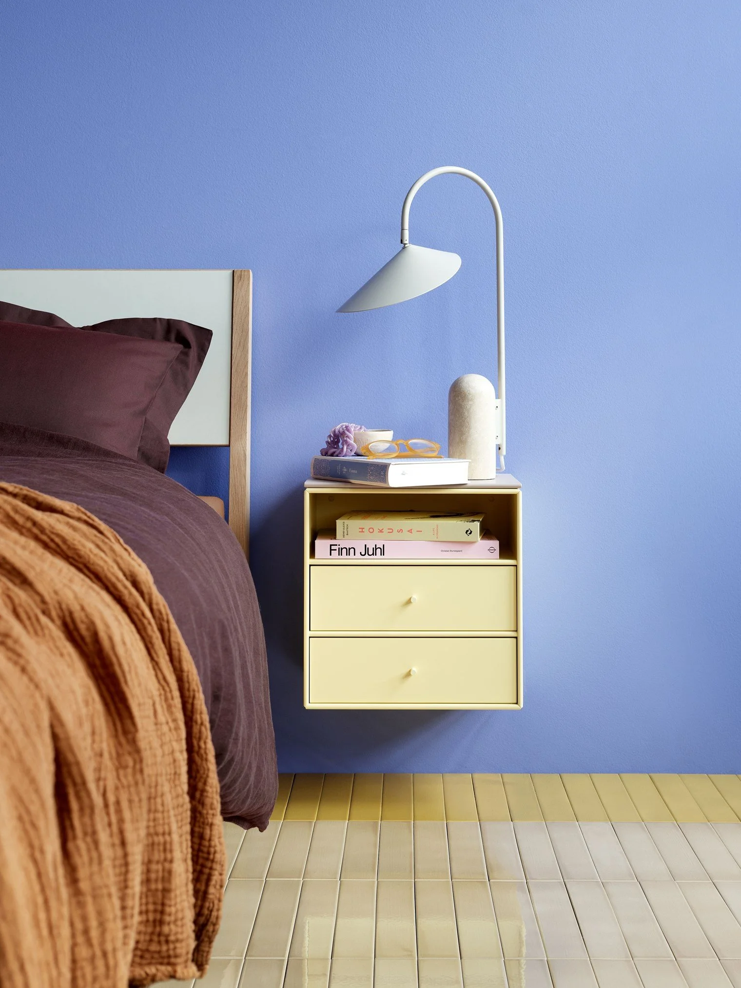 montana_mini_bedroom_camomile_mushroom_h.jpg