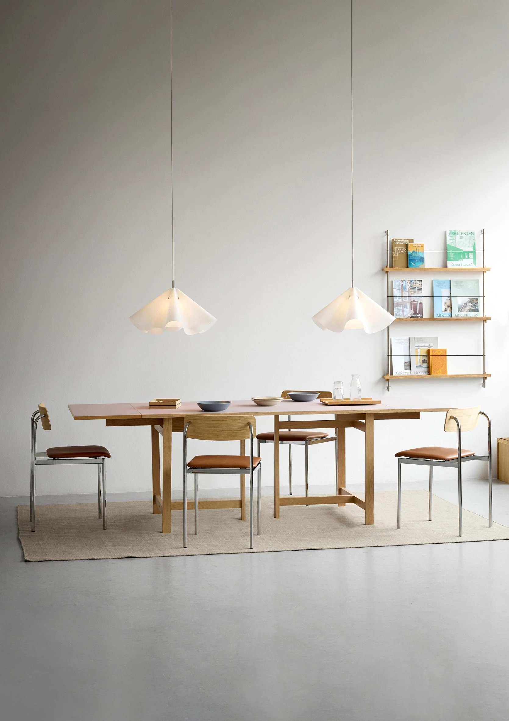 moebe_dining-table_ic_160-rectangular_oak-soft-lilac__x2-extension_low-res_08_rdt220sl_776cf1c5-134f-47e0-882a-97eb552248cb.jpg