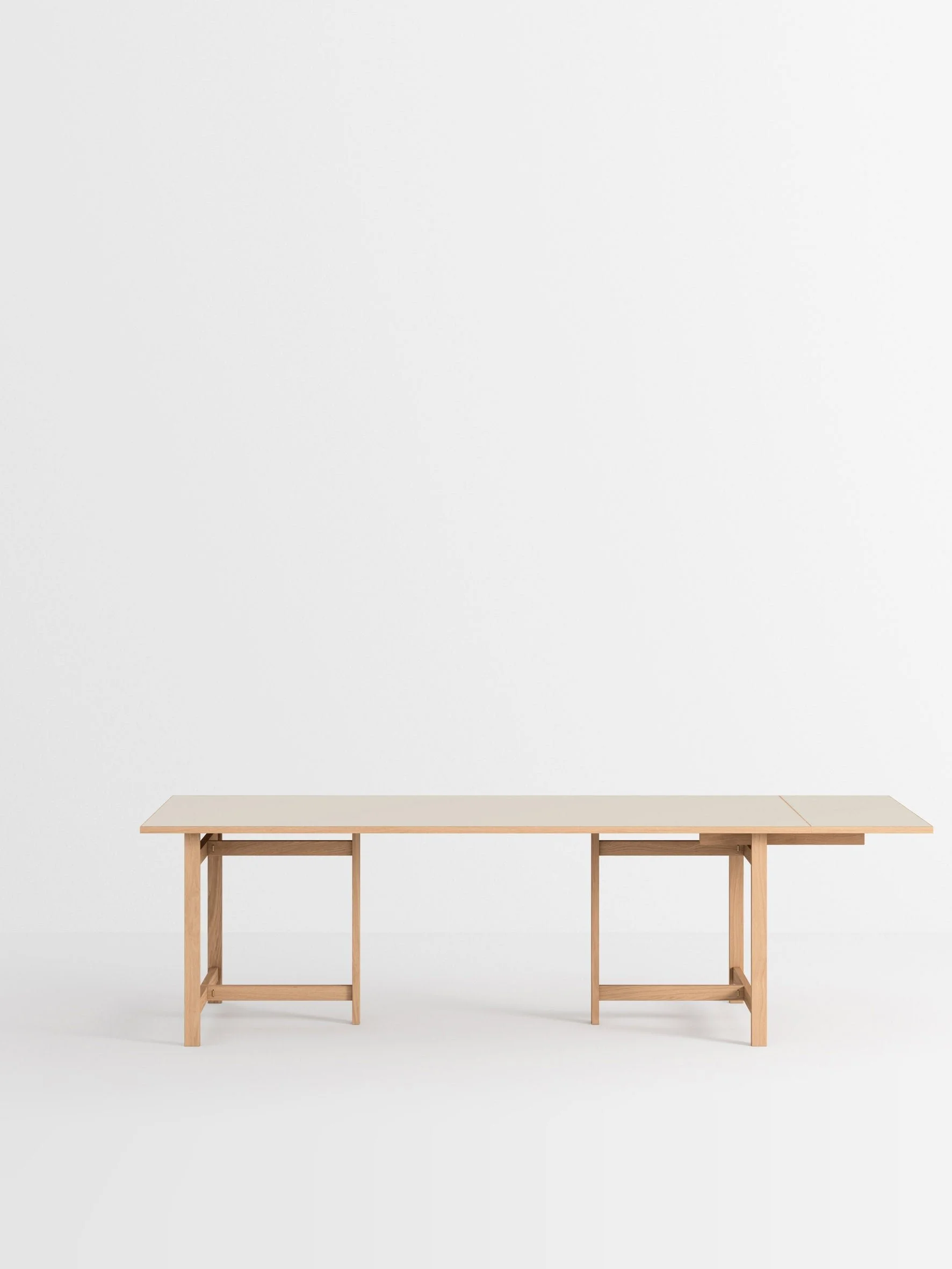 MOEBE_Dining-Table_PP_220-Rectangular_Oak-Warm-Beige_x1-Extension_Low-Res_01_Cropped.jpg