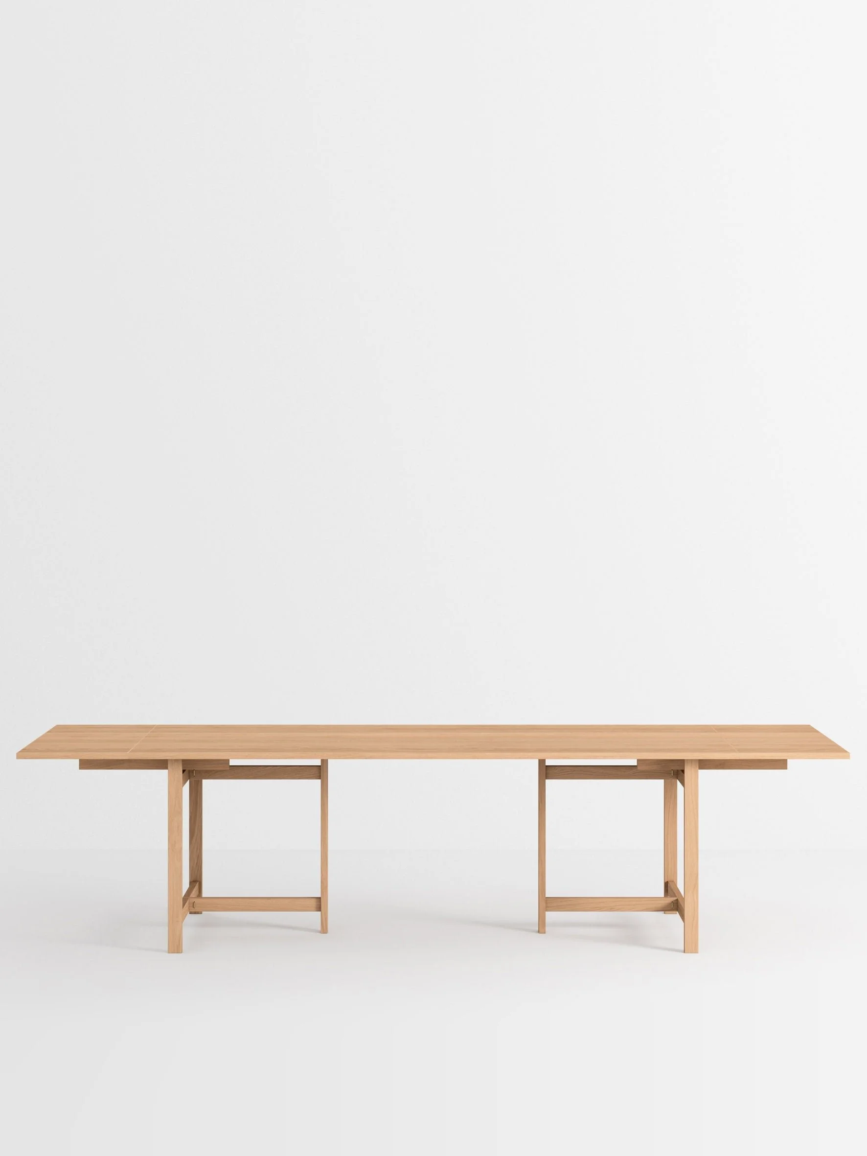 MOEBE_Dining-Table_PP_220-Rectangular_Oak_x2-Extensions_Low-Res_01_Cropped.jpg