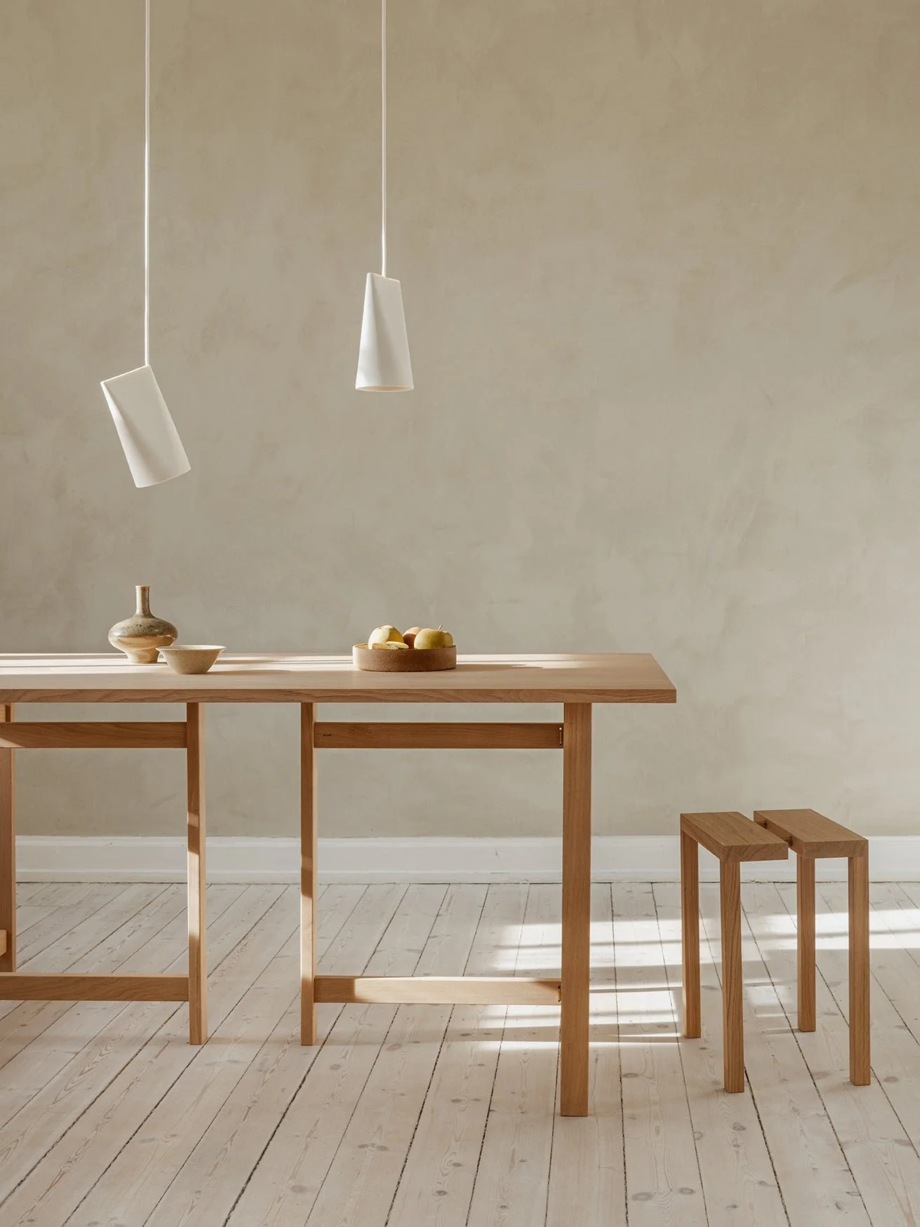 MOEBE_Dining-Table_IC_160-Rectangular_Oak_Low-Res_11.jpg