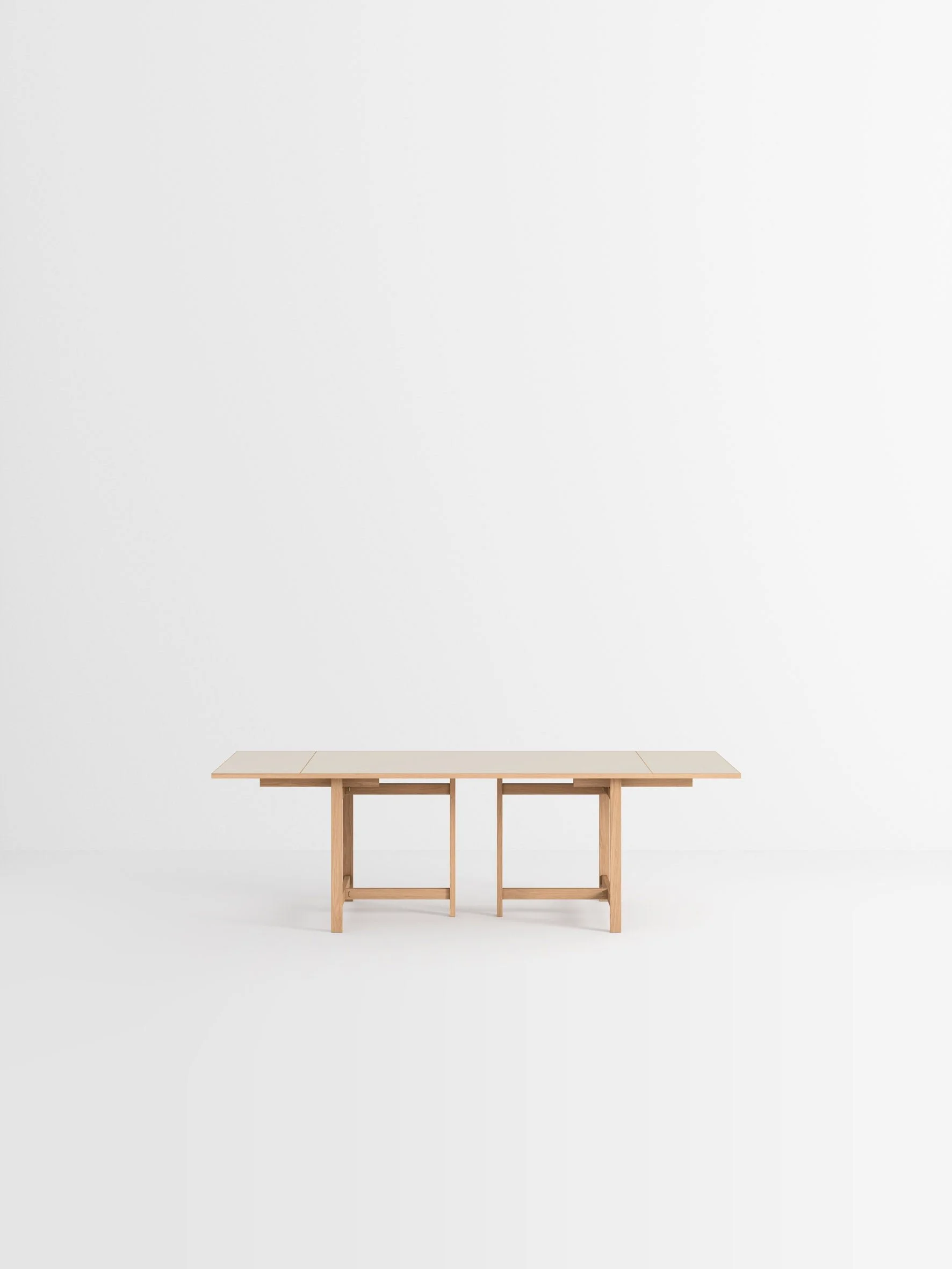 MOEBE_Dining-Table_PP_160-Rectangular_Oak-Warm-Beige_x2-Extension_Low-Res_01.jpg
