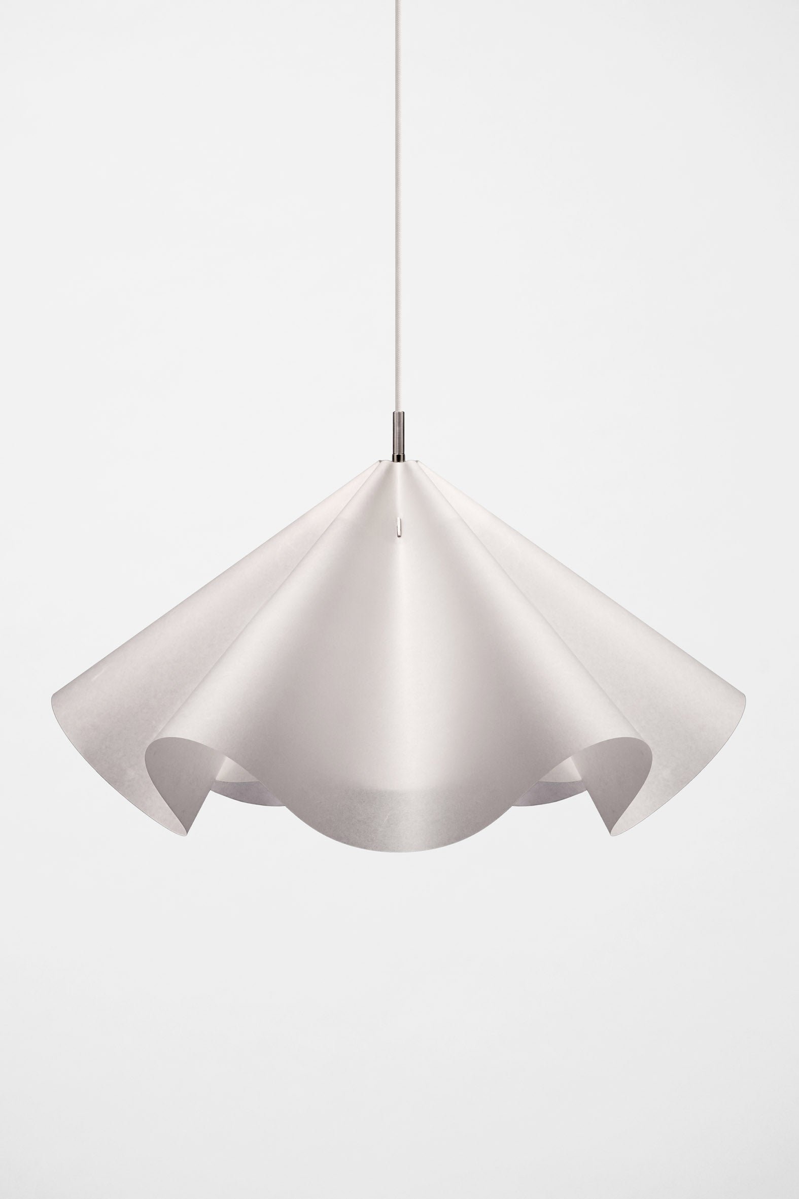 MOEBE_Sinuate-Pendant-Lamp_PP_Large_Stainless-Steel_Low-Res_01_SIPENLWHSS.jpg