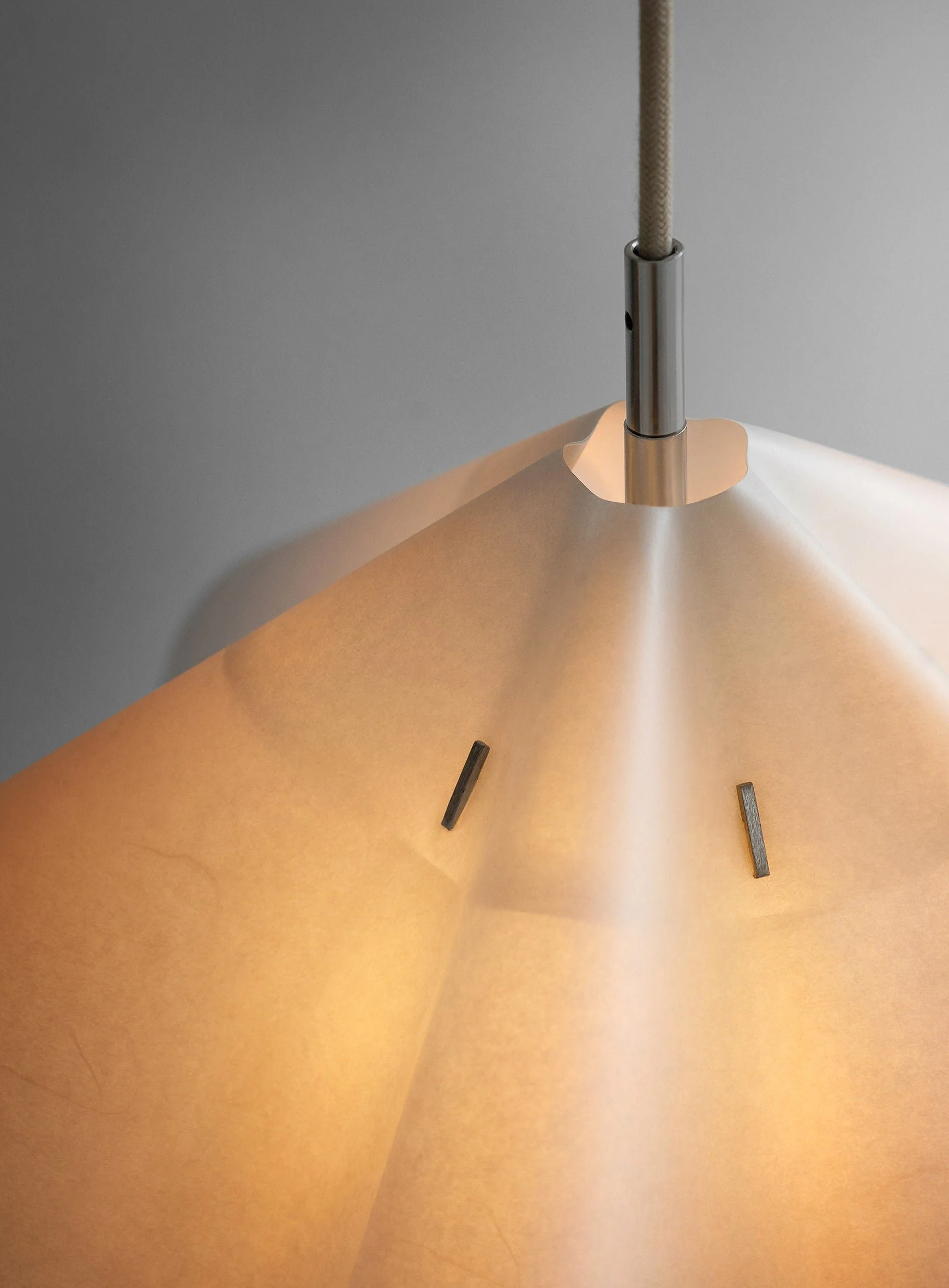 moebe_sinuate-pendant-lamp_ic_medium_stainless-steel_low-res_06_sipenmwhss.jpg