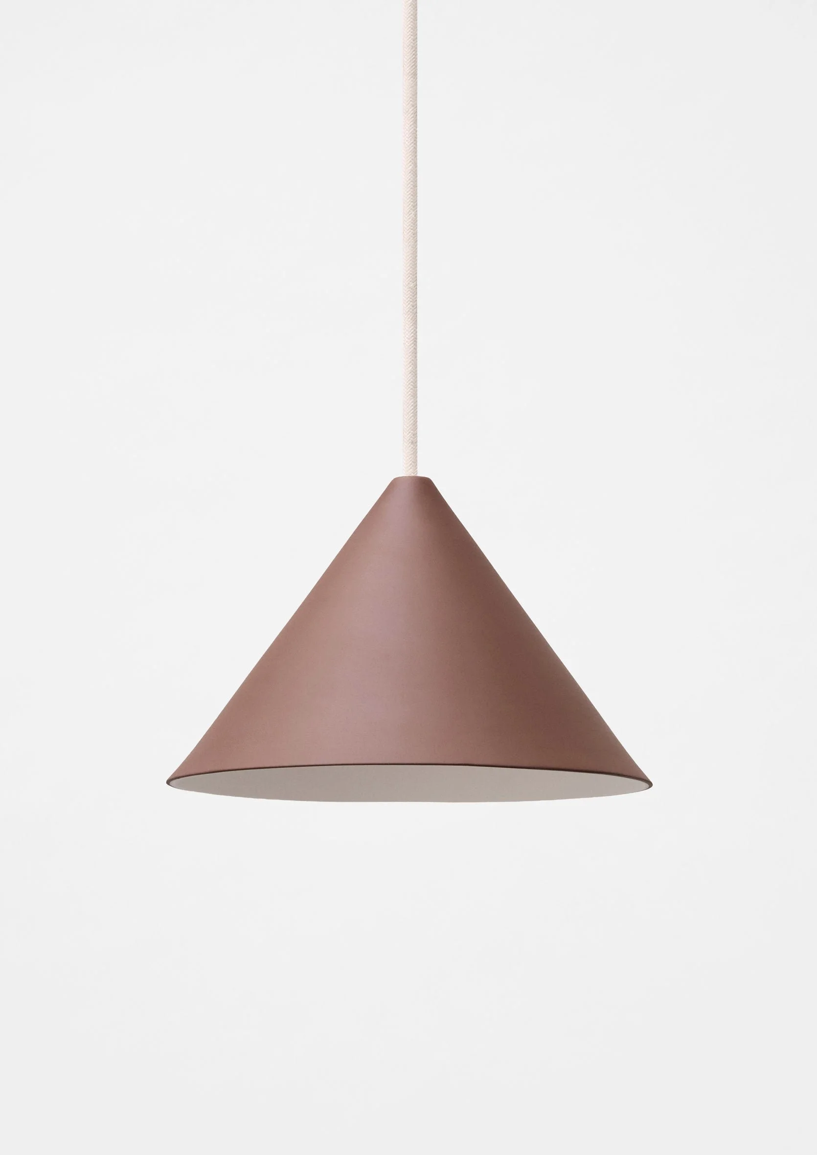MOEBE_Ceramic-Cone-Pendant_PP_Umbra-Brown_Low-Res_01_CCPUB.jpg