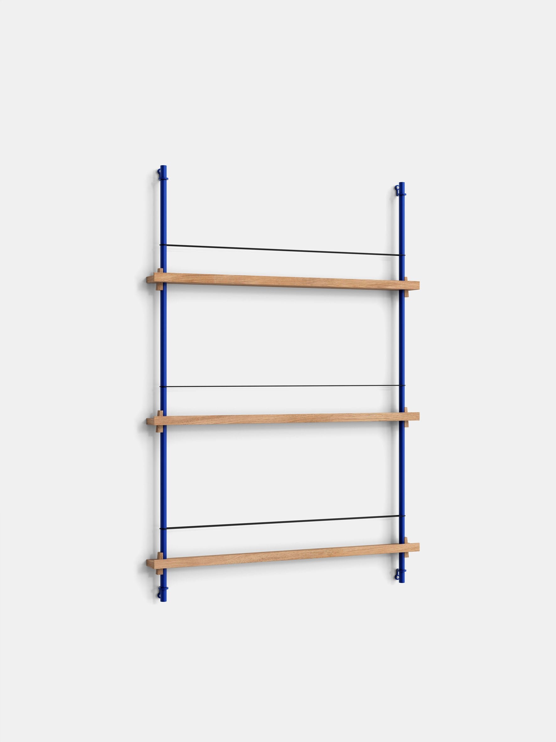 moebe_magazine-shelving_pp_ms.115.1_oak_deep-blue_high-res_02.jpg