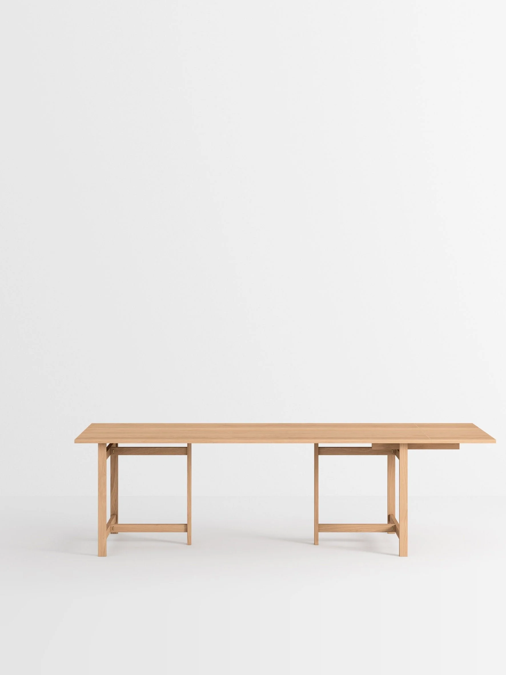MOEBE_Dining-Table_PP_220-Rectangular_Oak_x1-Extension_Low-Res_01_Cropped.jpg