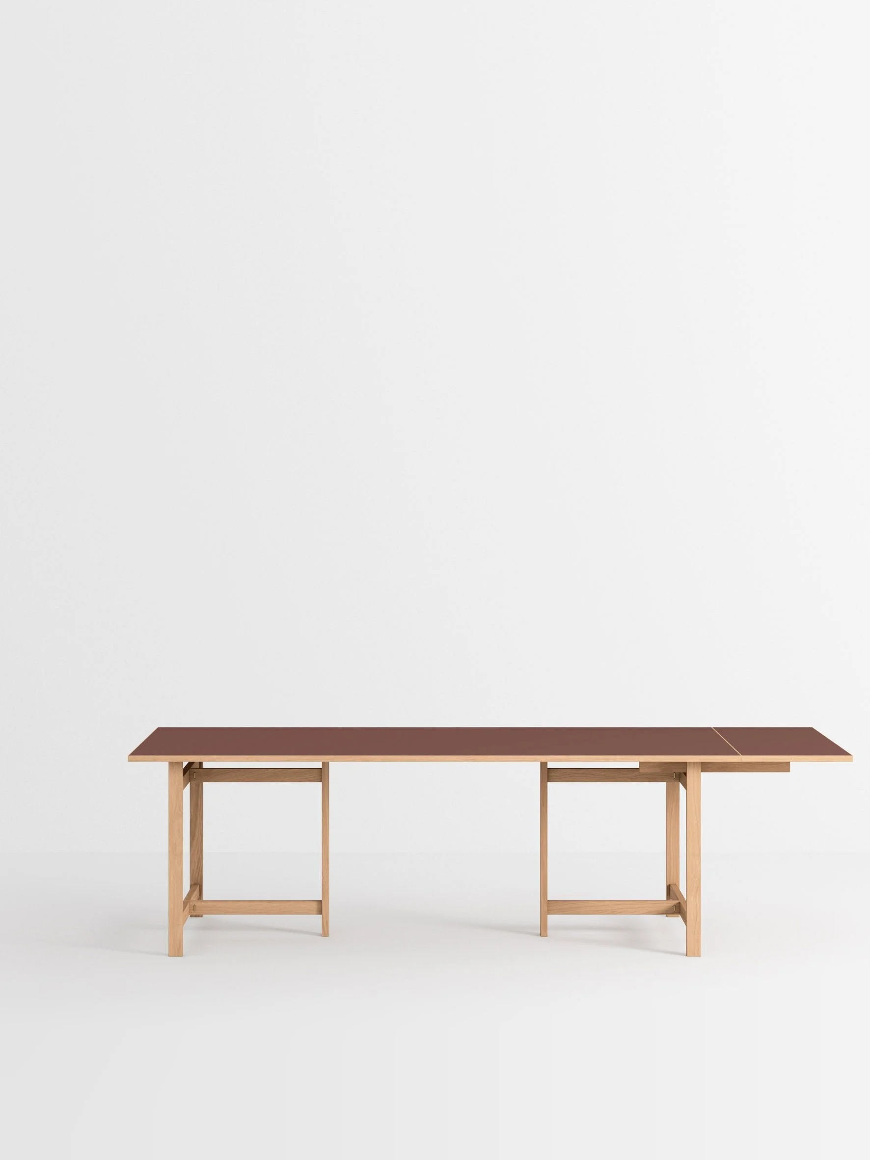MOEBE_Dining-Table_PP_220-Rectangular_Oak-Burgundy_x1-Extension_Low-Res_01_Cropped.jpg