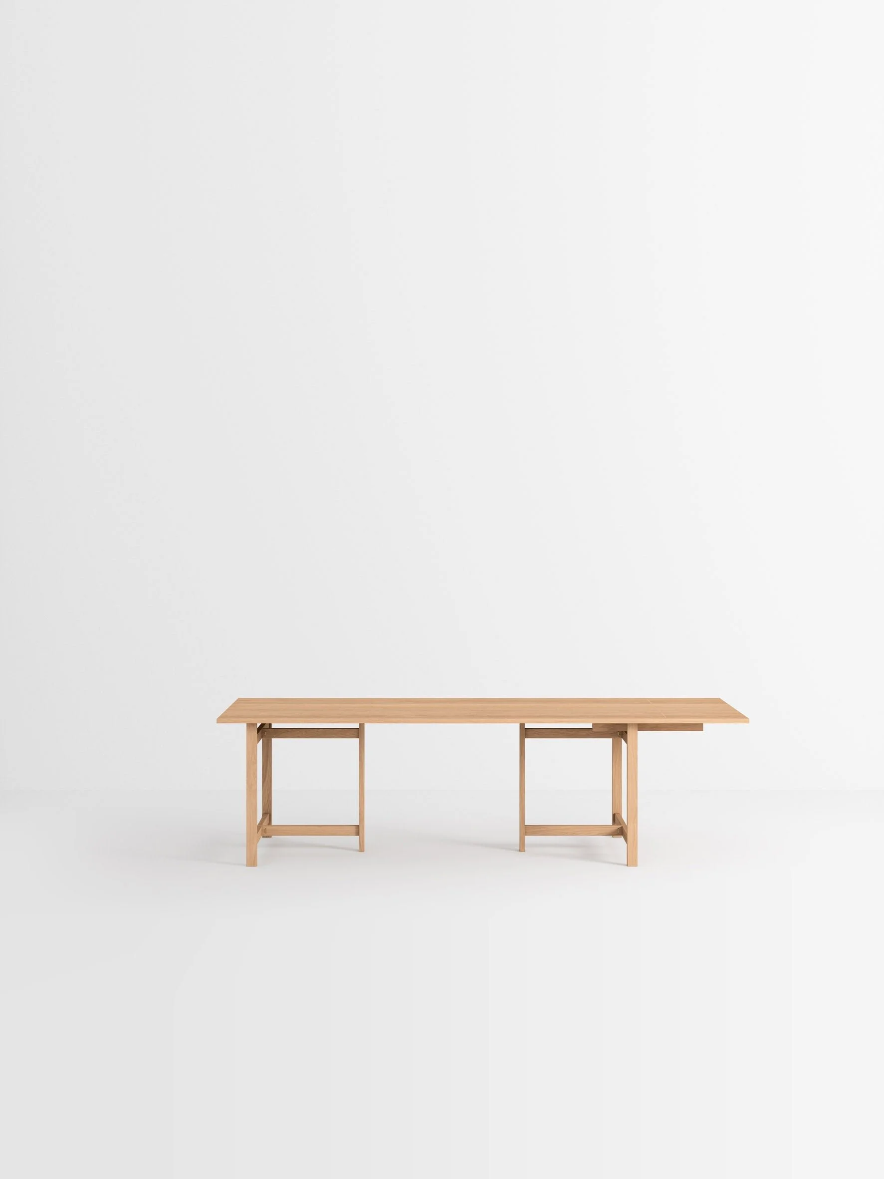MOEBE_Dining-Table_PP_220-Rectangular_Oak_x1-Extension_Low-Res_01.jpg