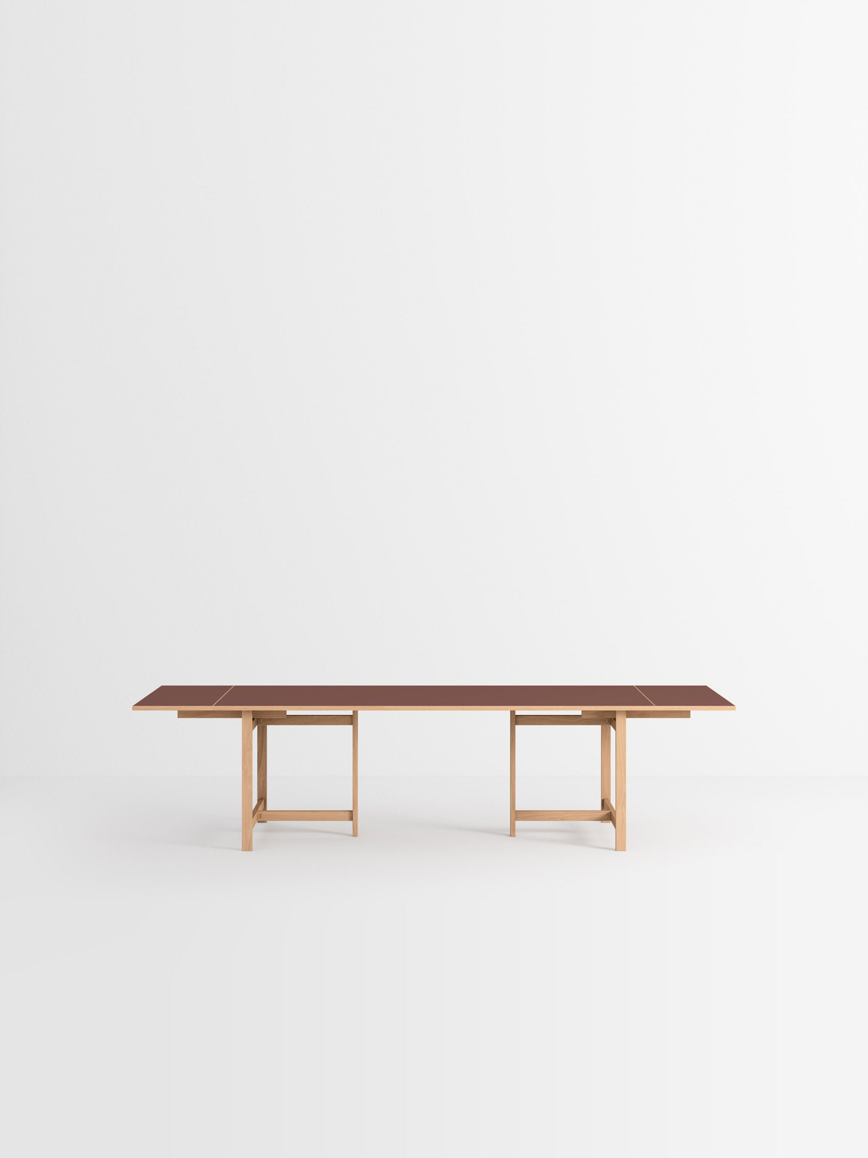 MOEBE_Dining-Table_PP_220-Rectangular_Oak-Burgundy_x2-Extensions_Low-Res_01.jpg