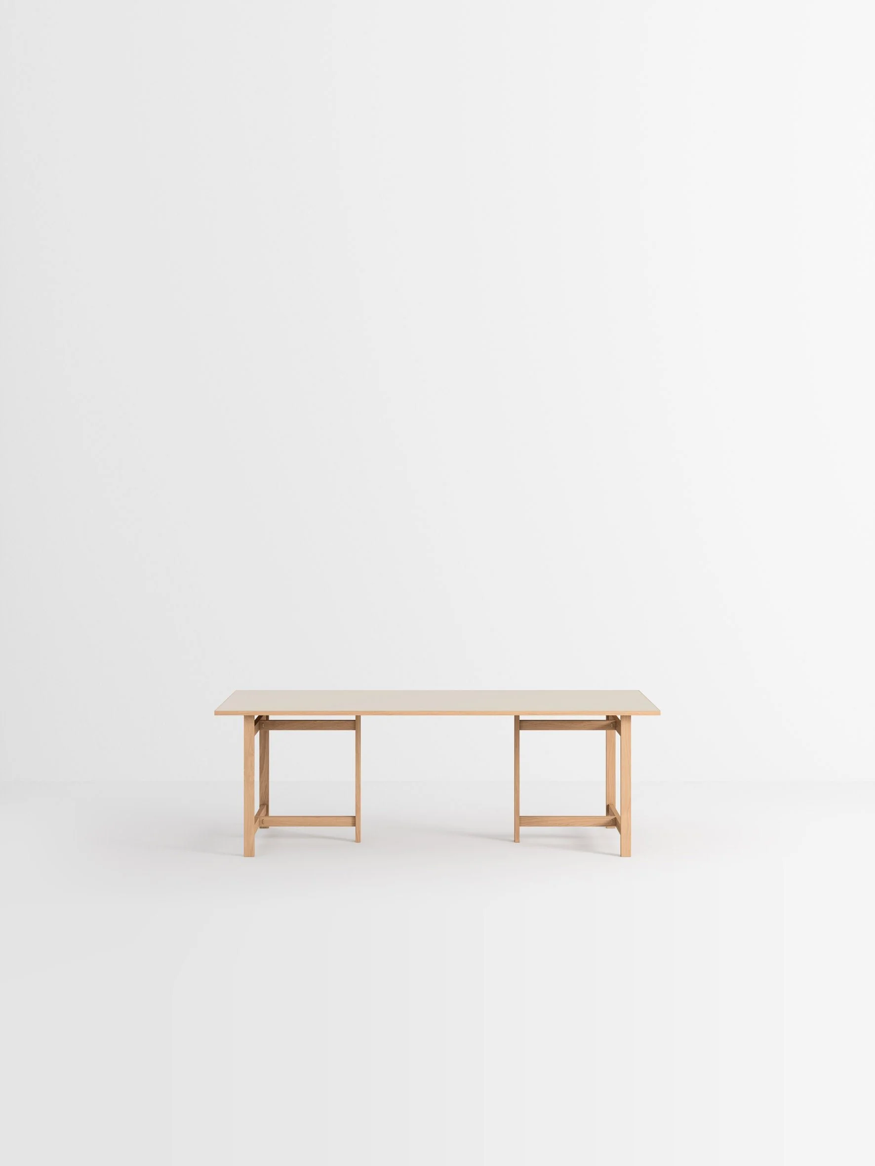 MOEBE_Dining-Table_PP_220-Rectangular_Oak-Warm_Beige_Low-Res_01.jpg