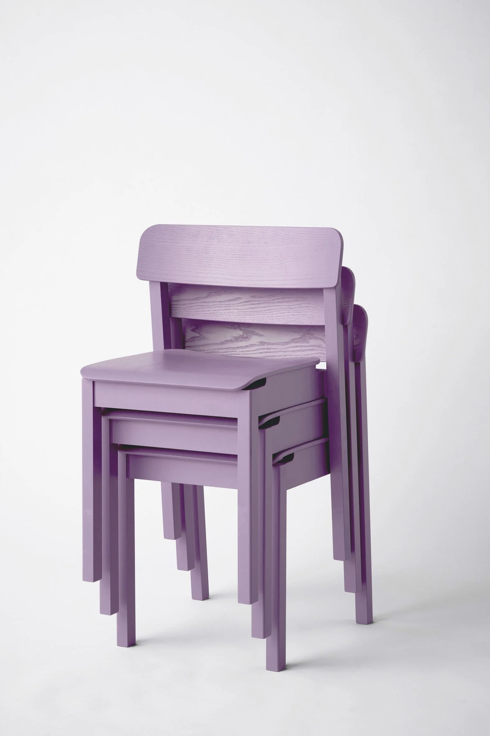 moebe_everyday-chair_pp_soft-lavender_low-res_03_edcsl.jpg