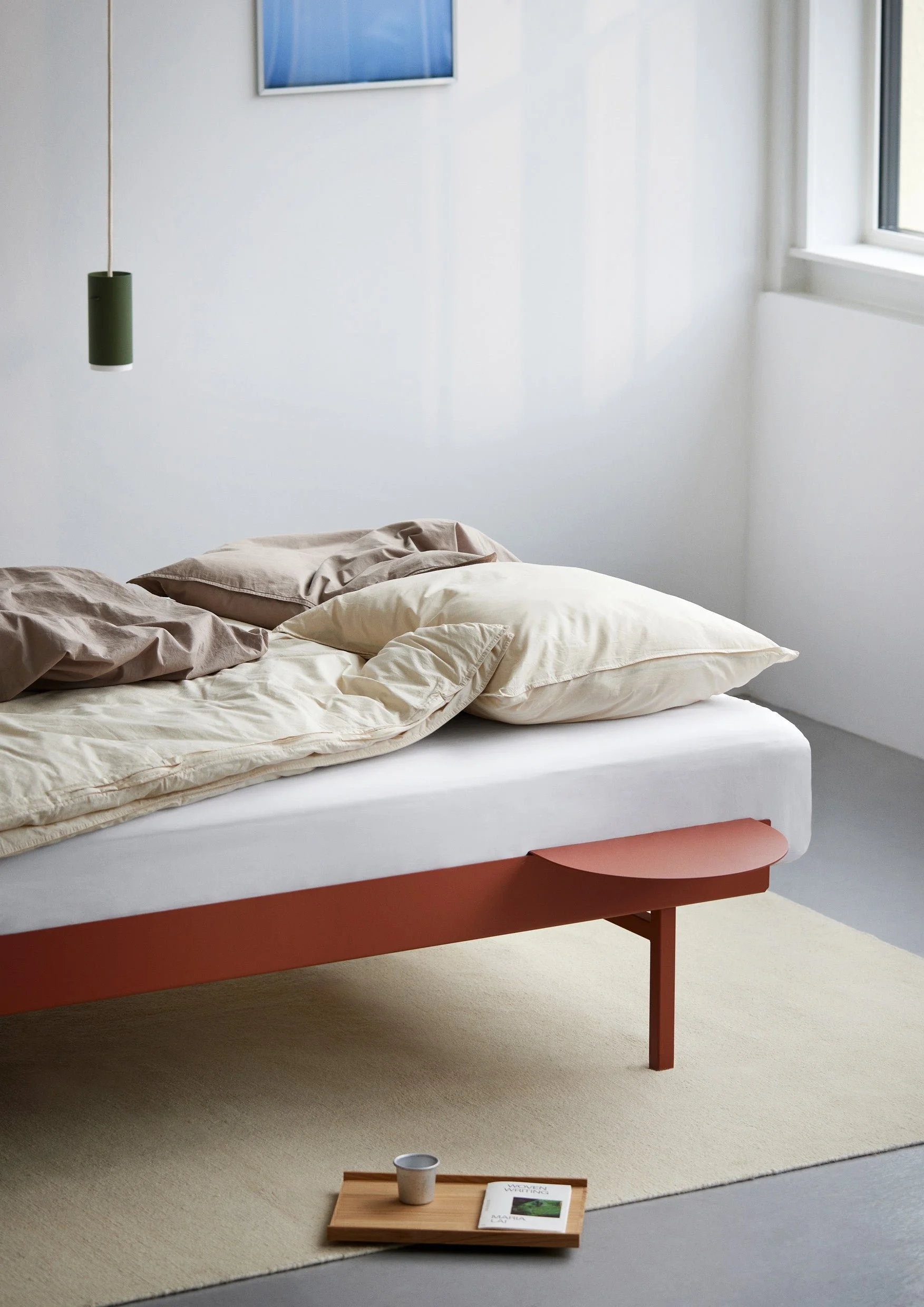 MOEBE_Tall-Bed_IC_Terracotta_High-Res_03.jpg