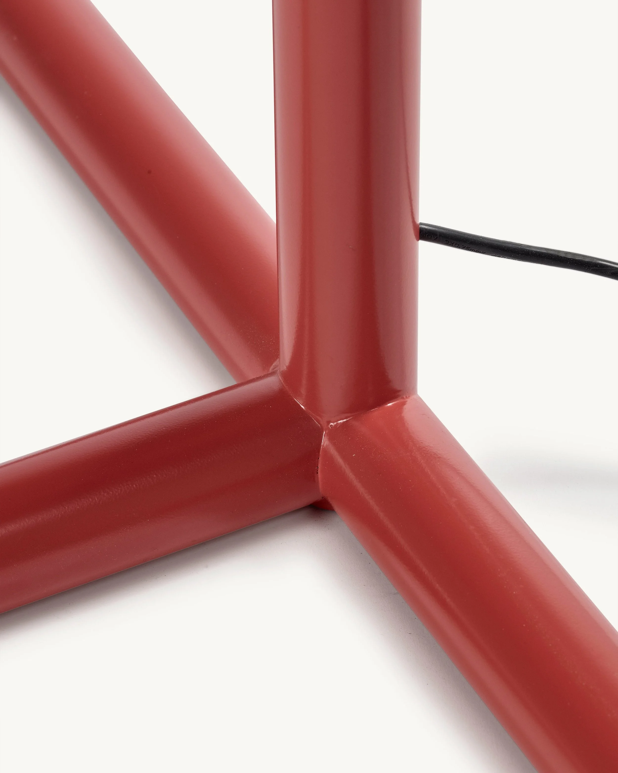 floor-lamp-red-la-uno-rossa_5.jpg