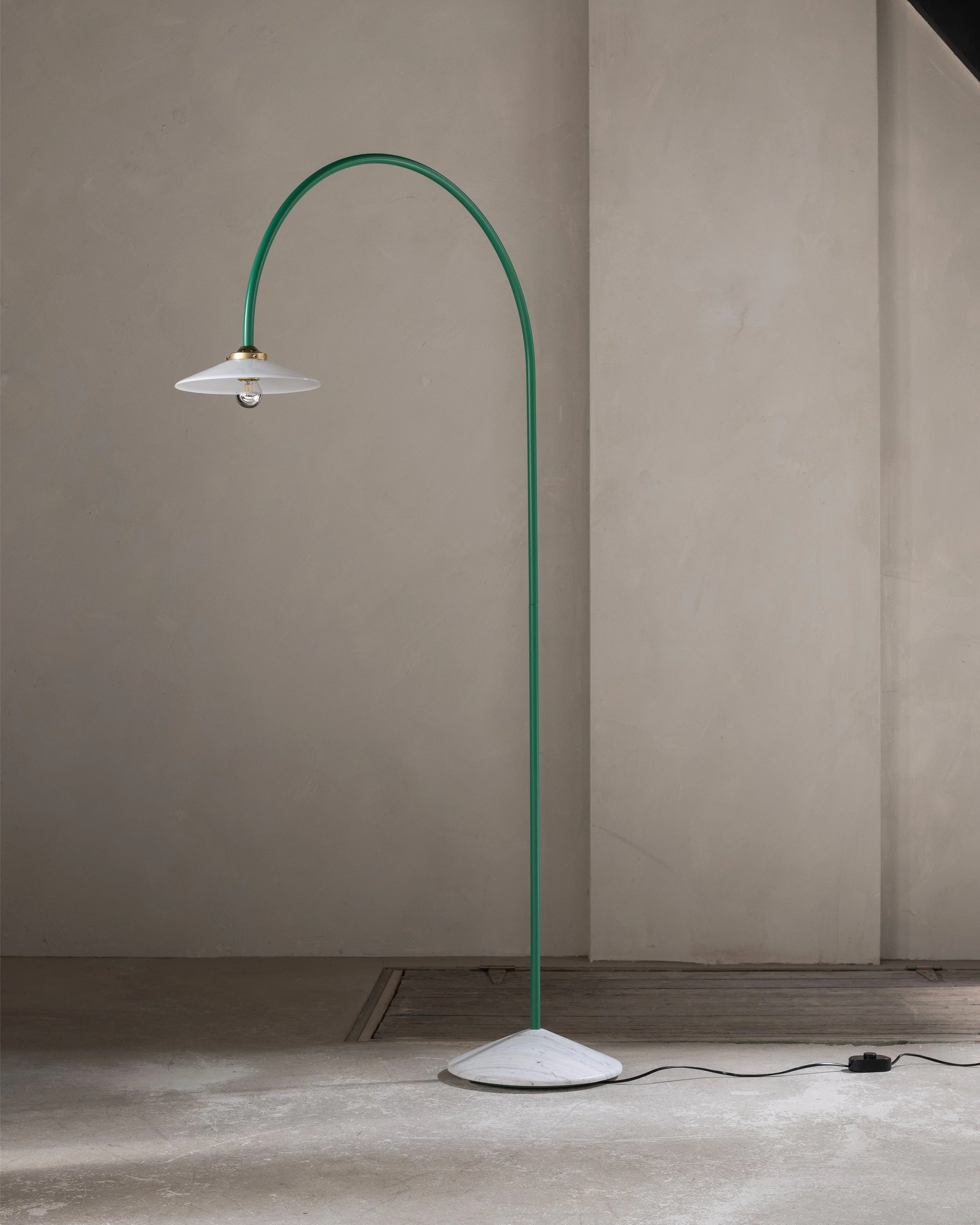 standing-lamp-marble-n2-green_1.jpg