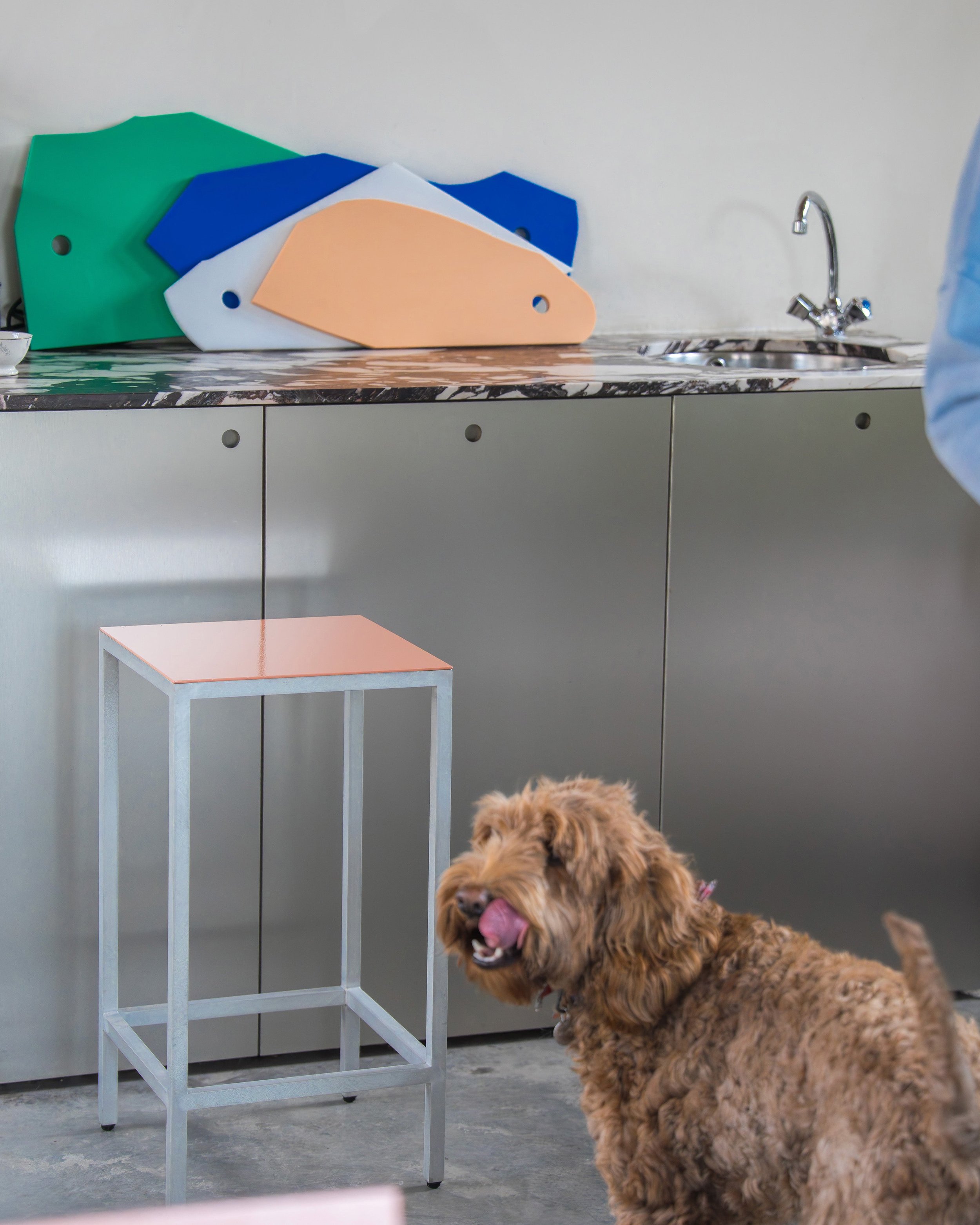 bar-stool-m-pink_1.jpg