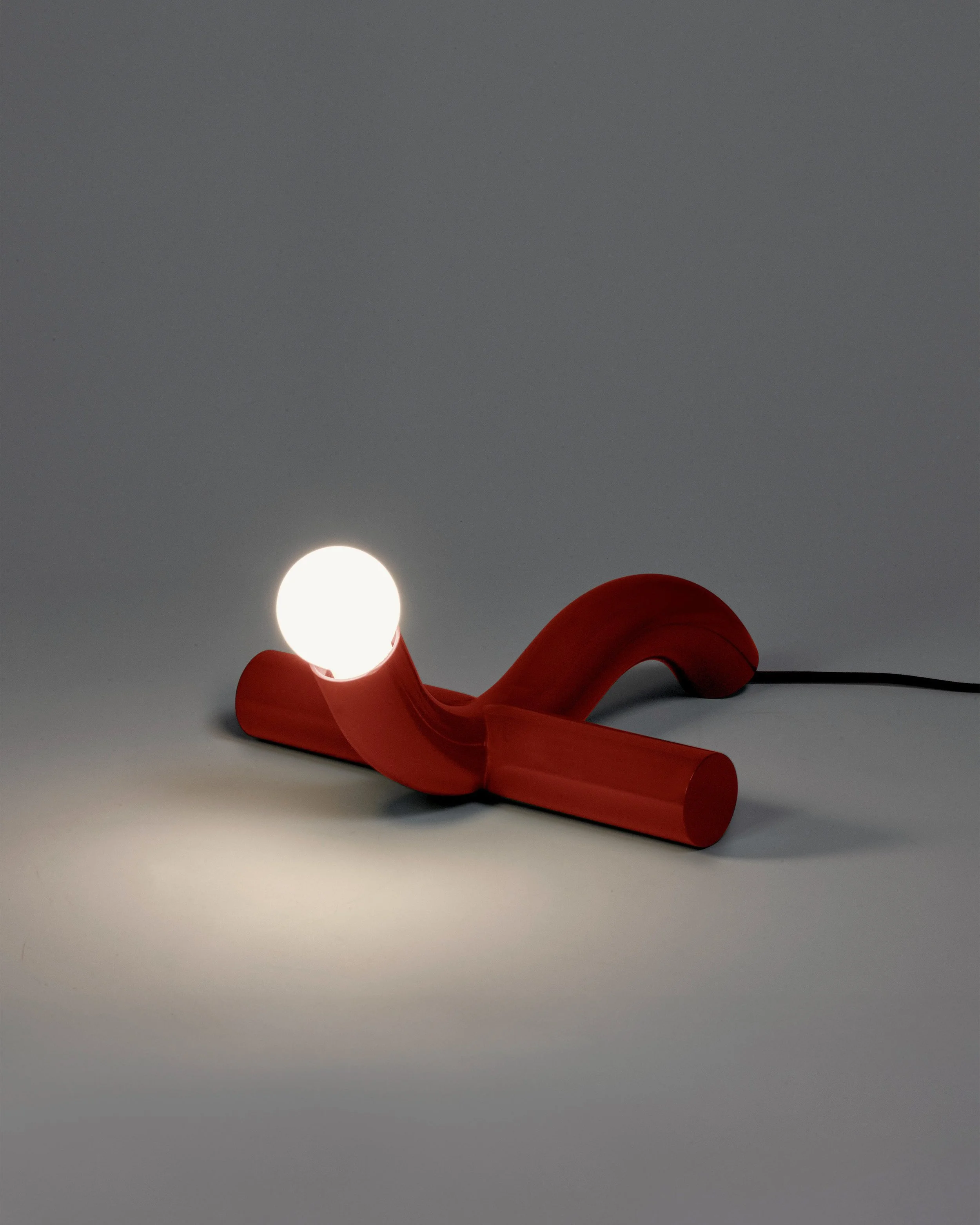 table-lamp-red-la-due-rossa_4.jpg