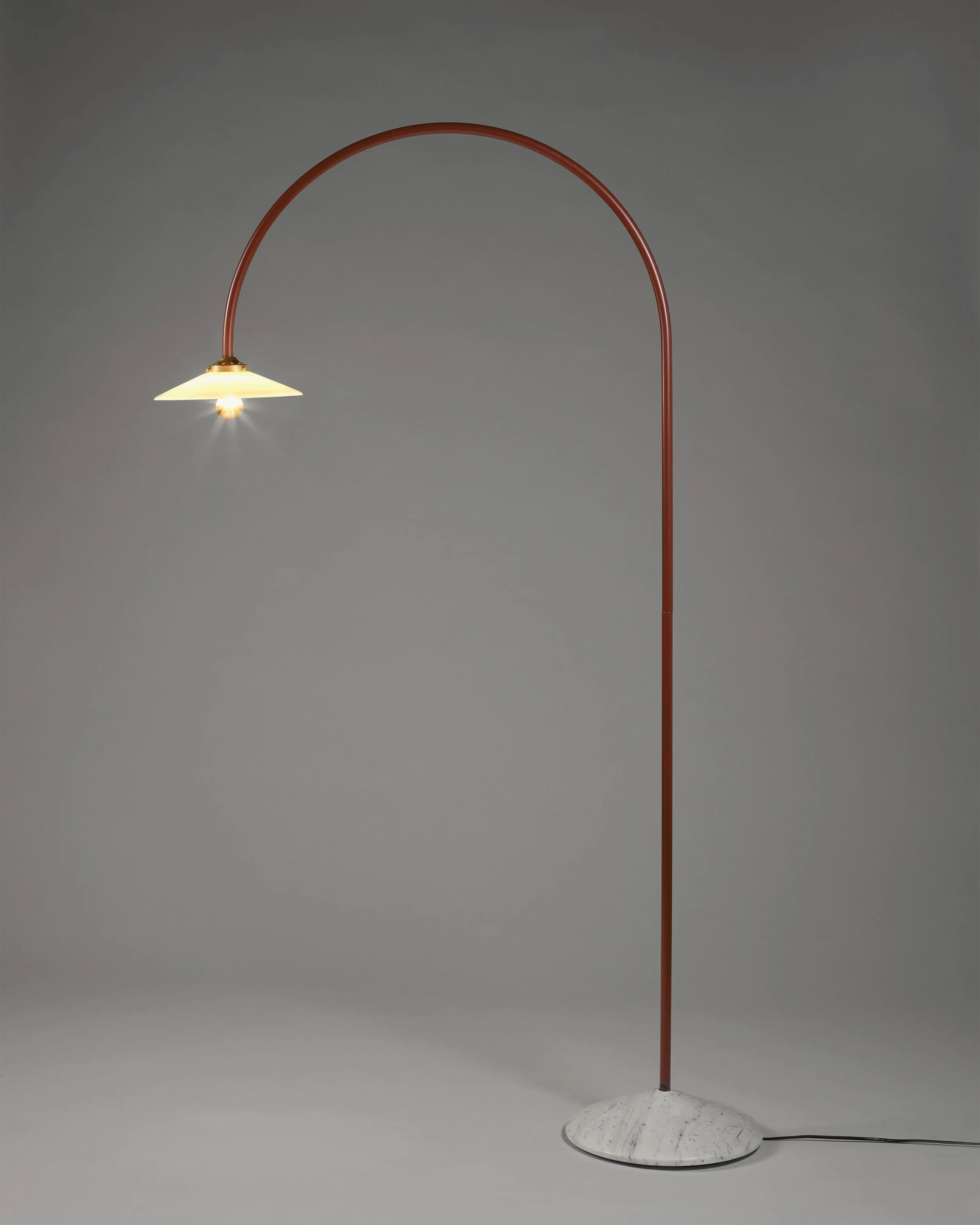 standing-lamp-marble-n2-menie-red_5.jpg