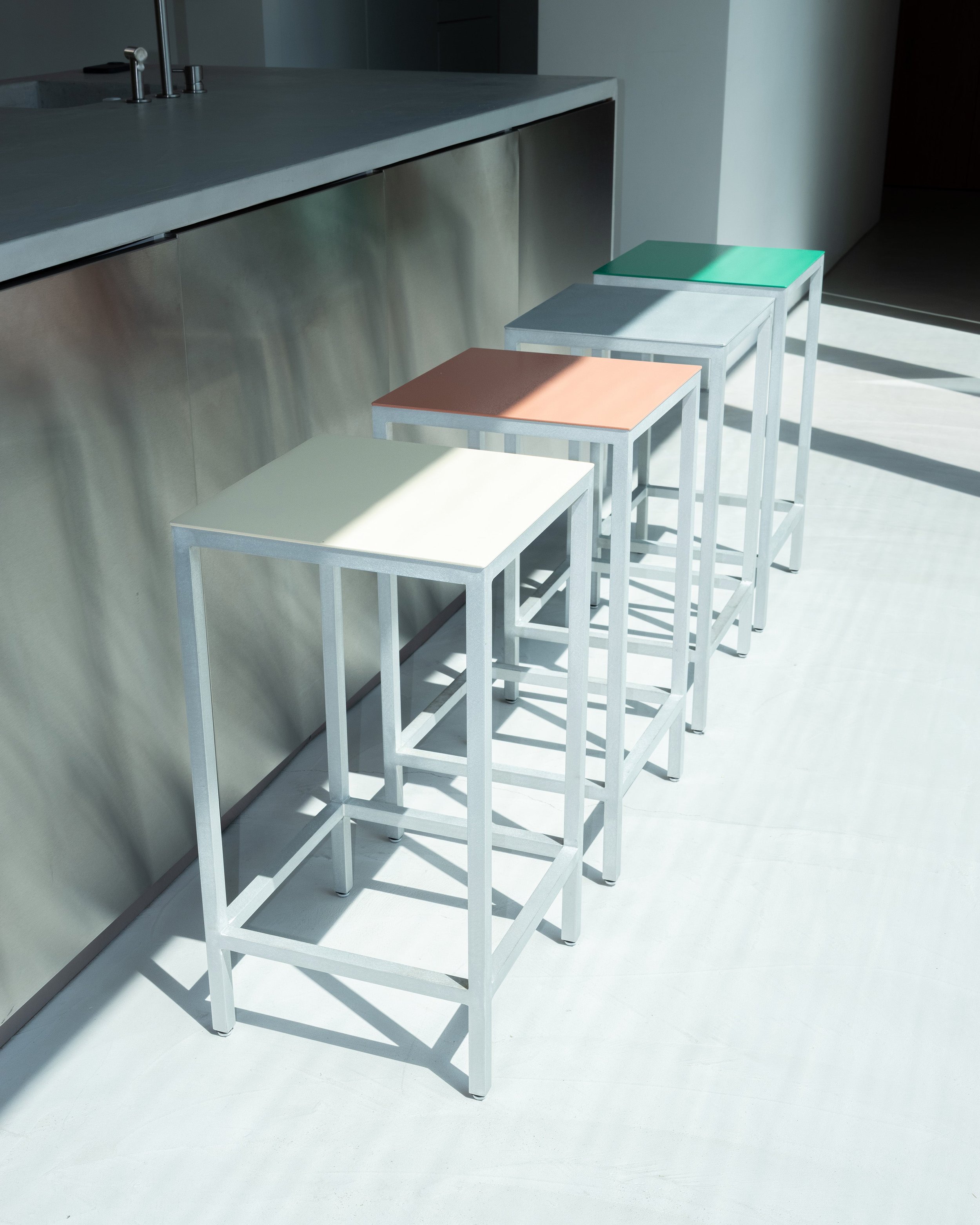 bar-stool-m-alu_1.jpg