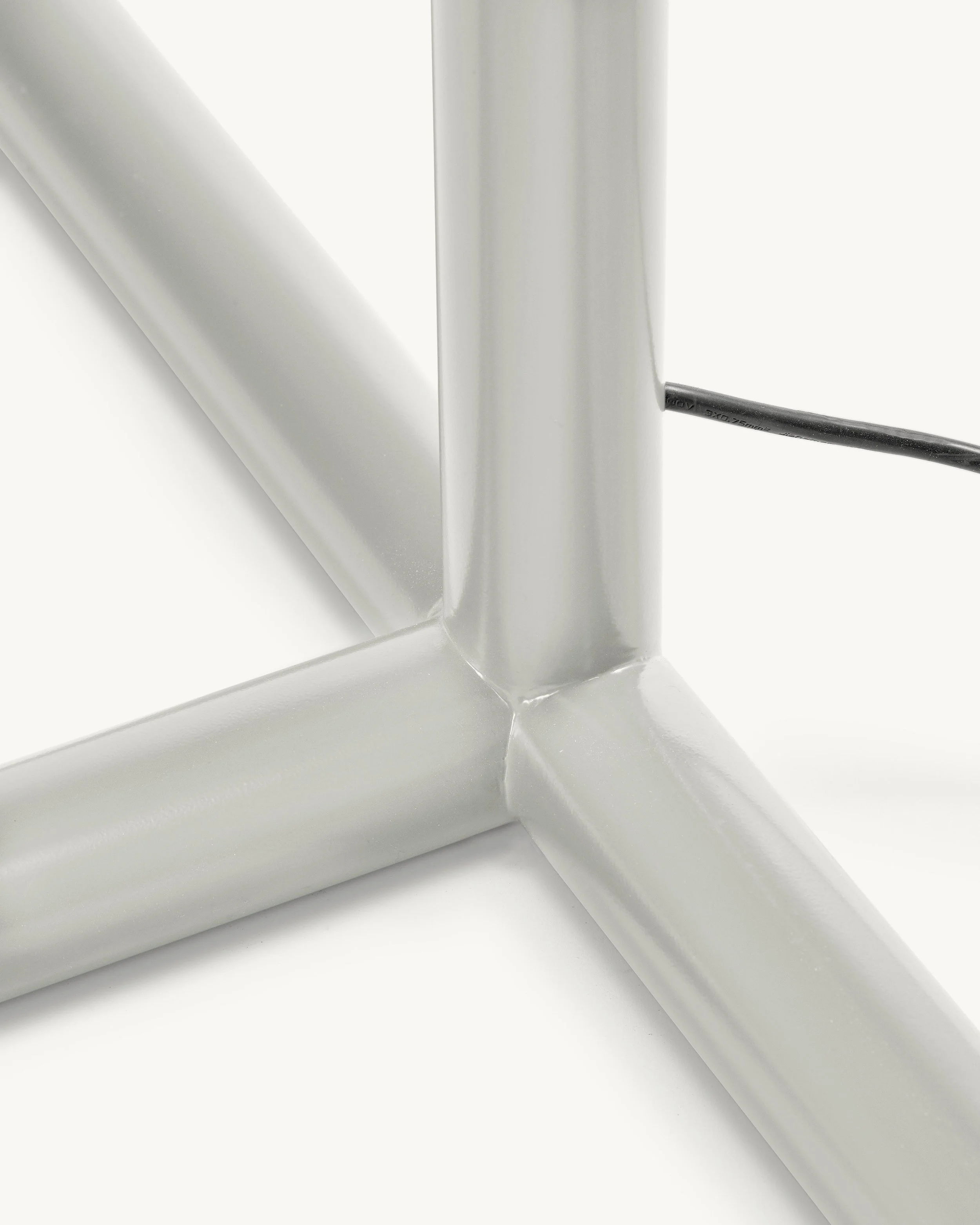 floor-lamp-white-la-uno-bianca_5.jpg