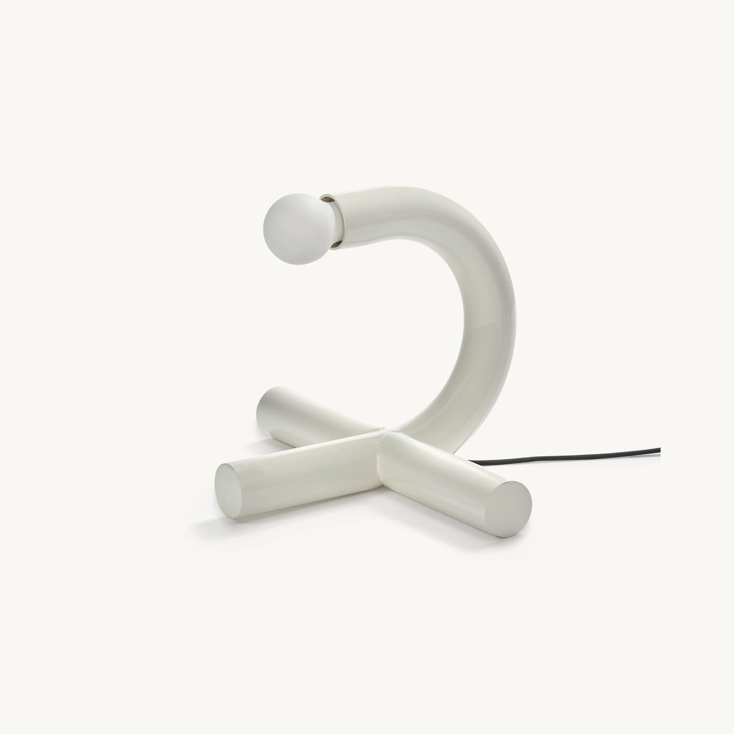 table-lamp-white-la-tre-bianca_1-2.jpg