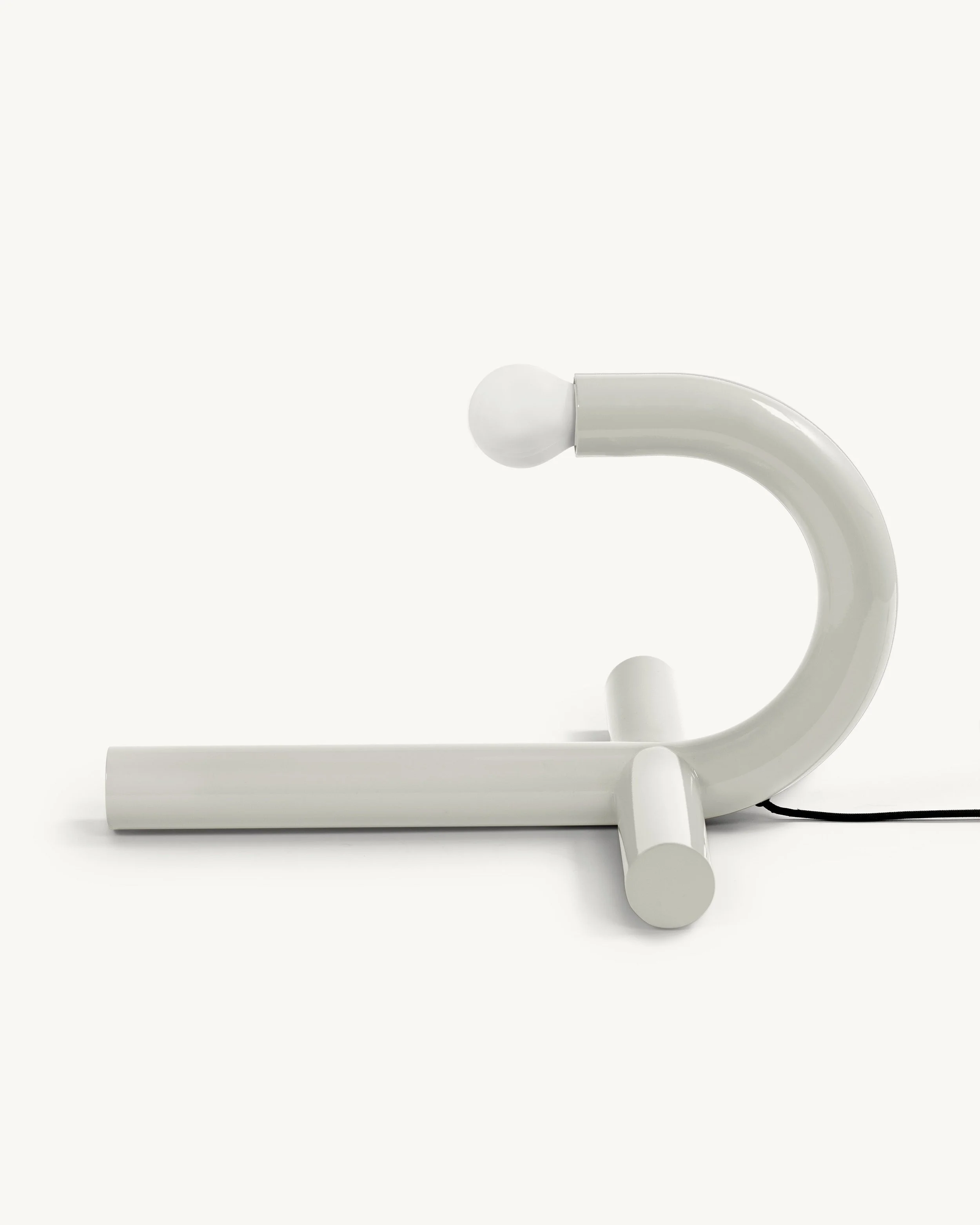 table-lamp-white-la-tre-e-mezzo-bianca_3.jpg