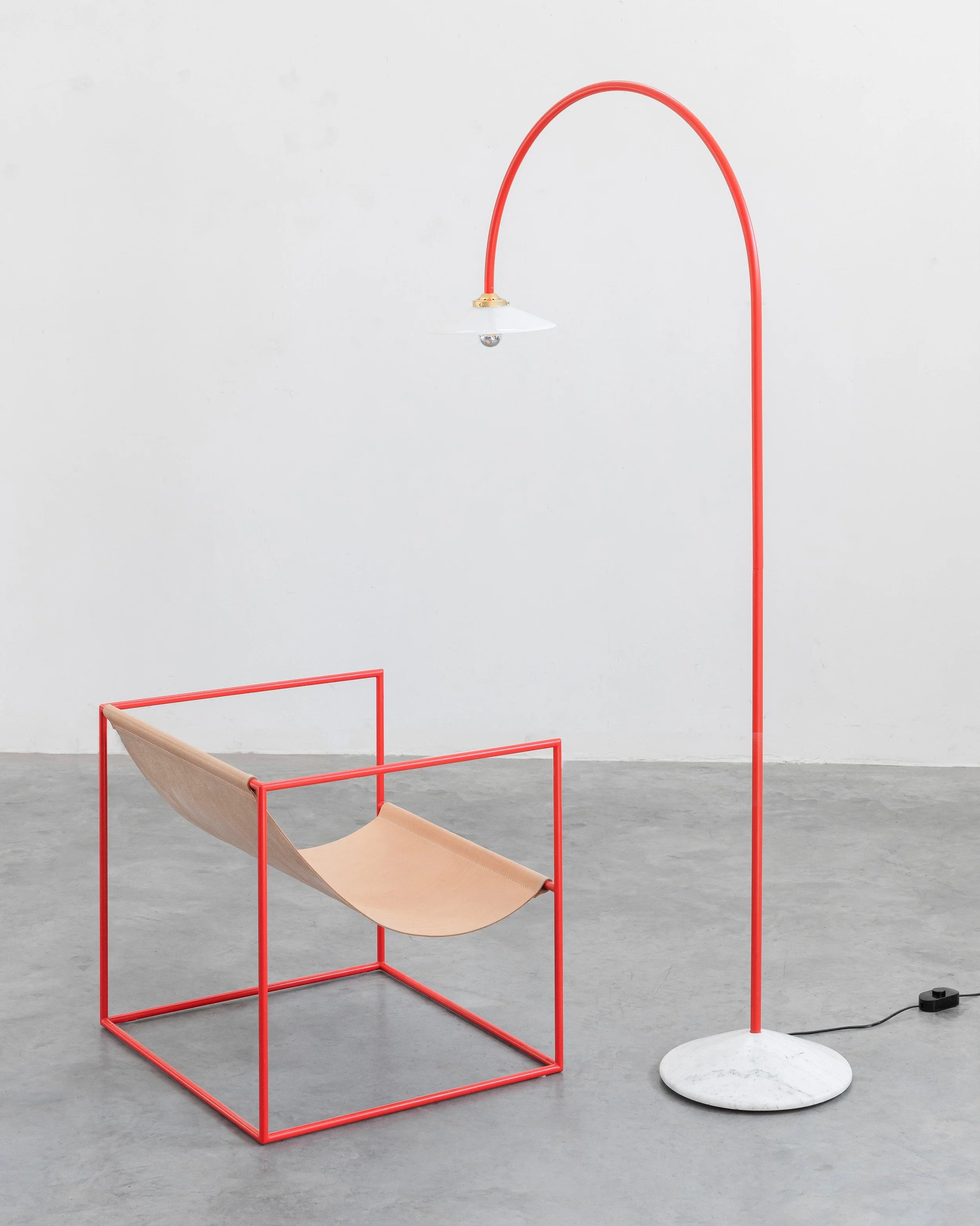 standing-lamp-marble-n2-red_1.jpg