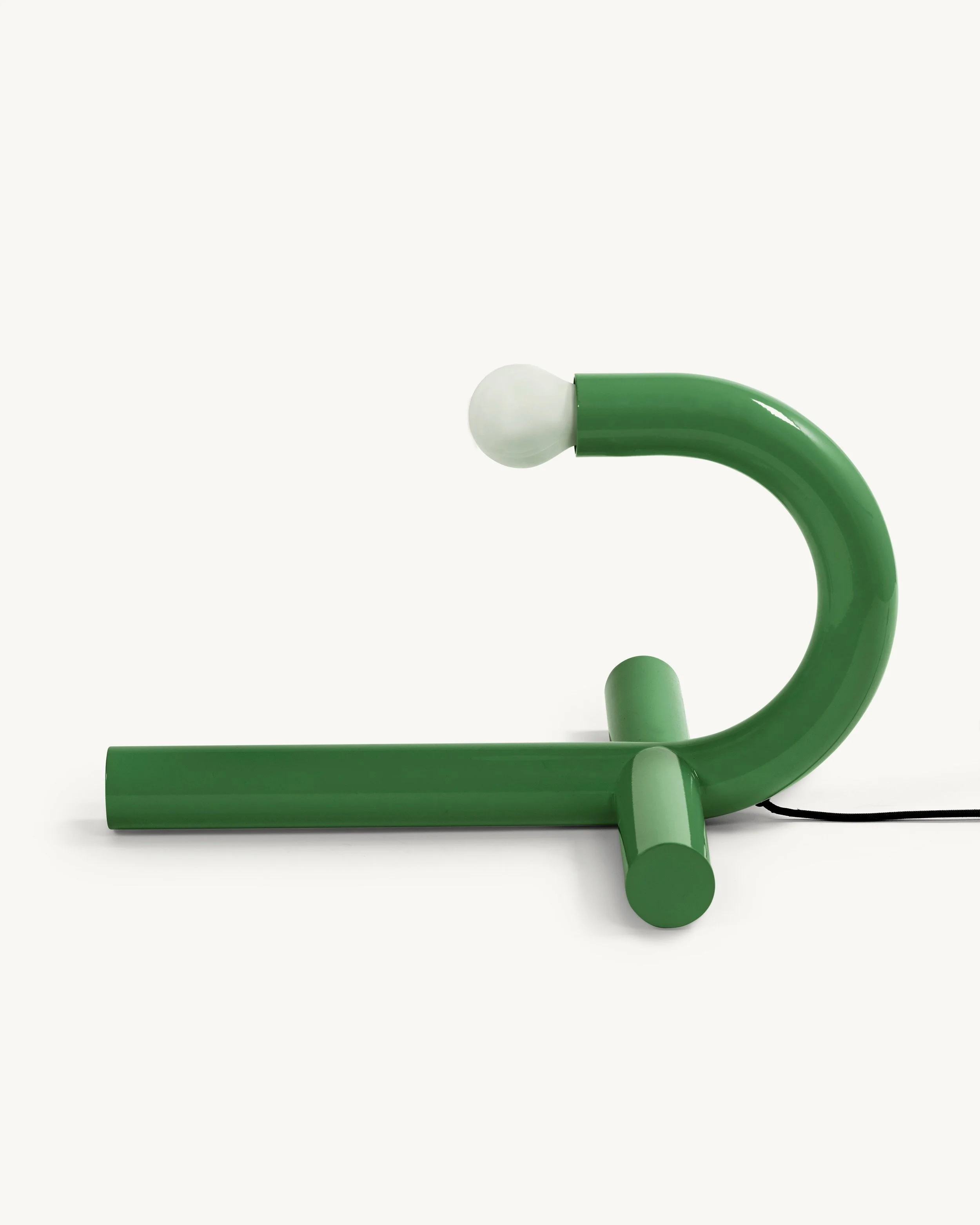 table-lamp-green-la-tre-e-mezzo-verde_3.jpg