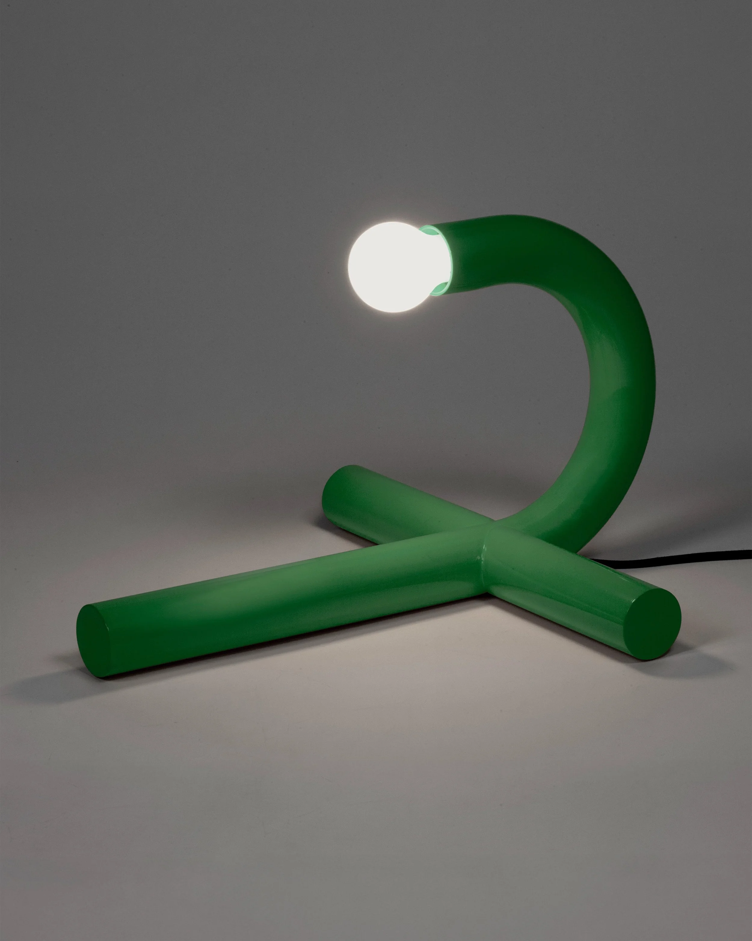 table-lamp-green-la-tre-e-mezzo-verde_4.jpg