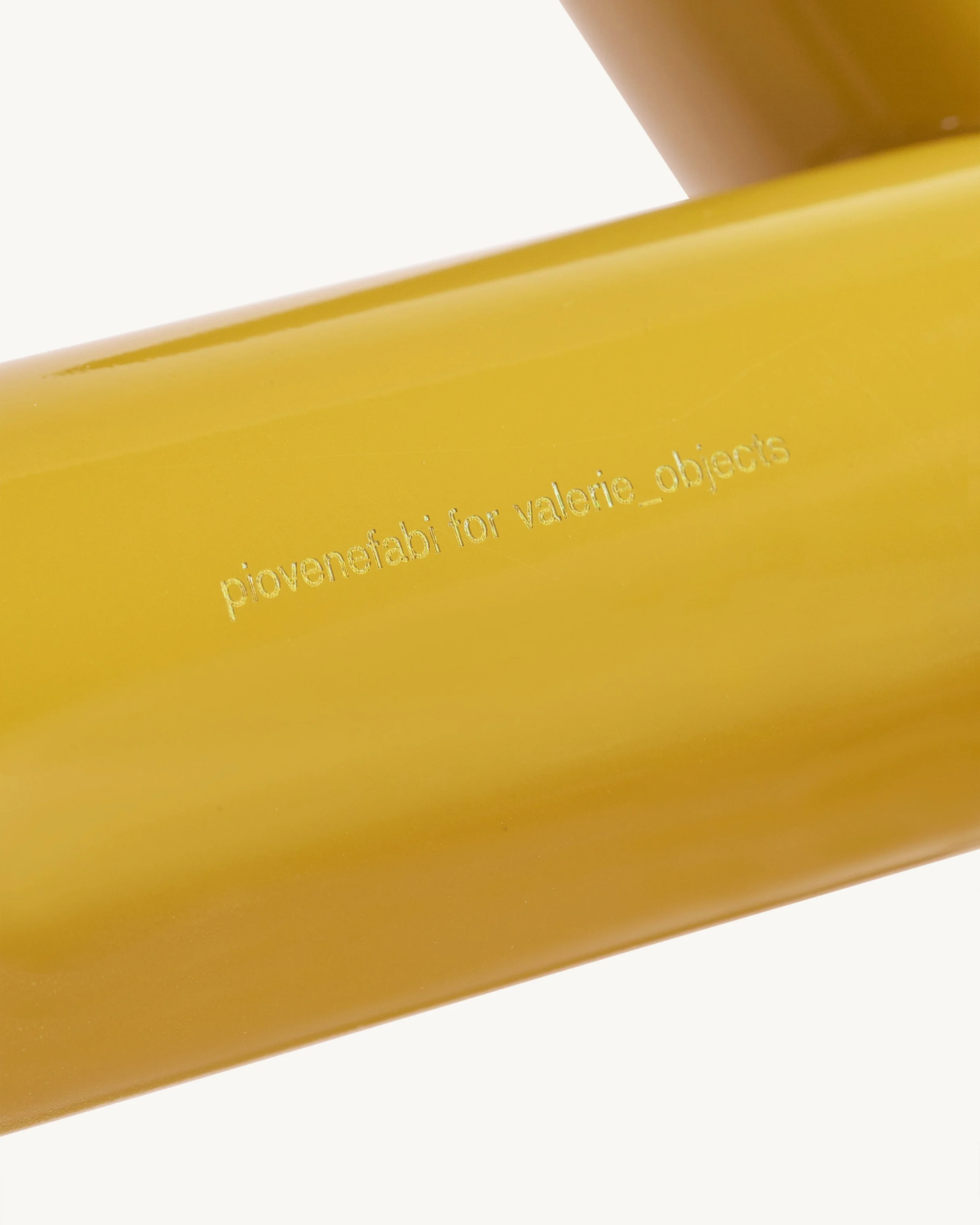 table-lamp-yellow-la-tre-gialla_5.jpg