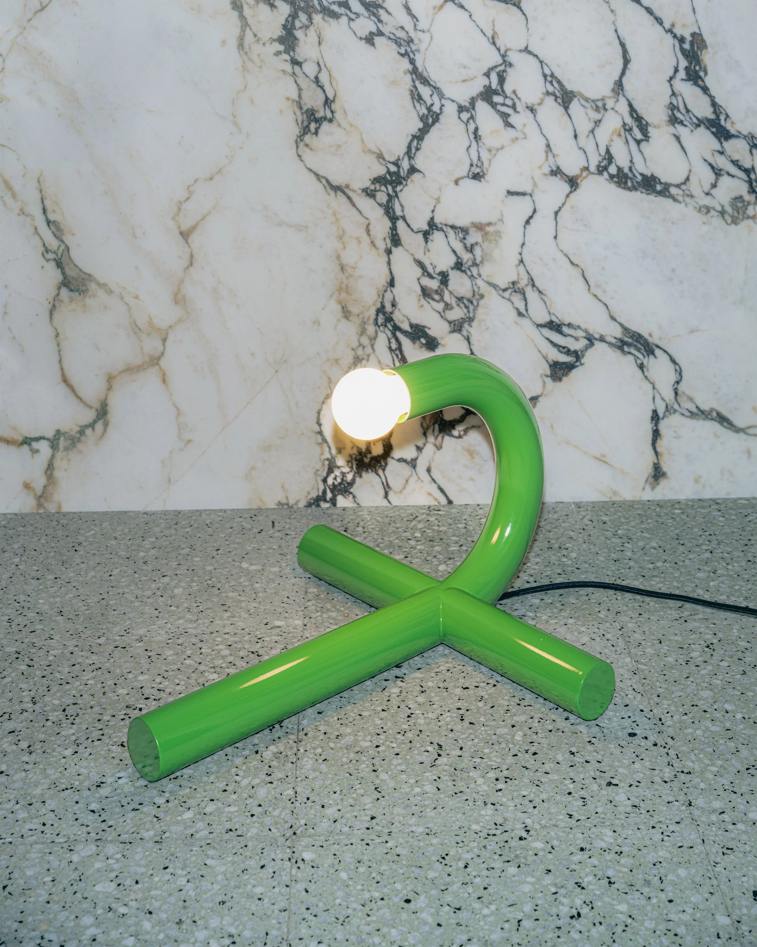 table-lamp-green-la-tre-e-mezzo-verde_2.jpg