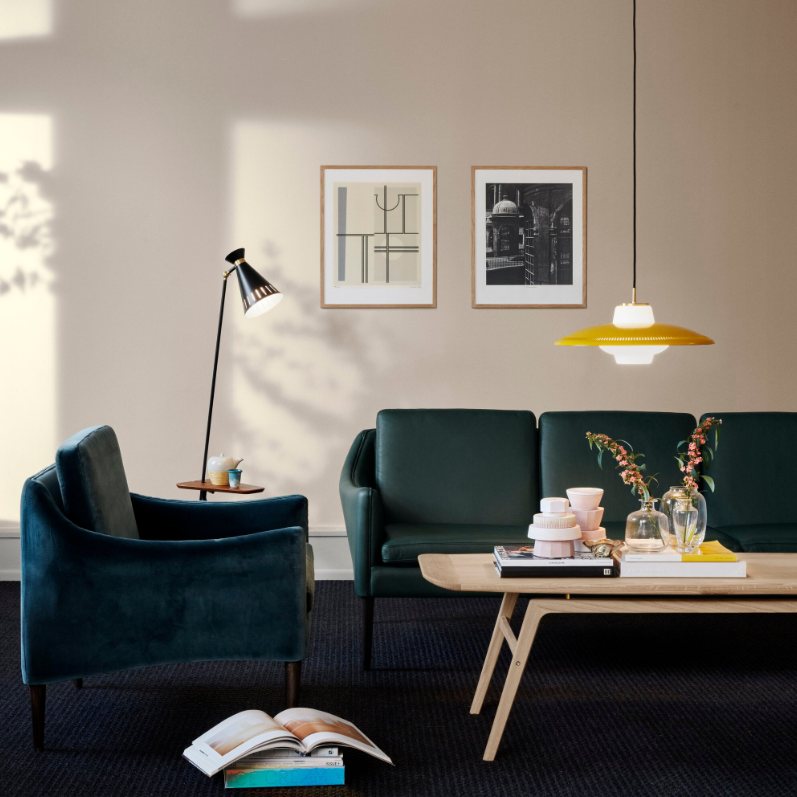 surfboard coffee table2.png