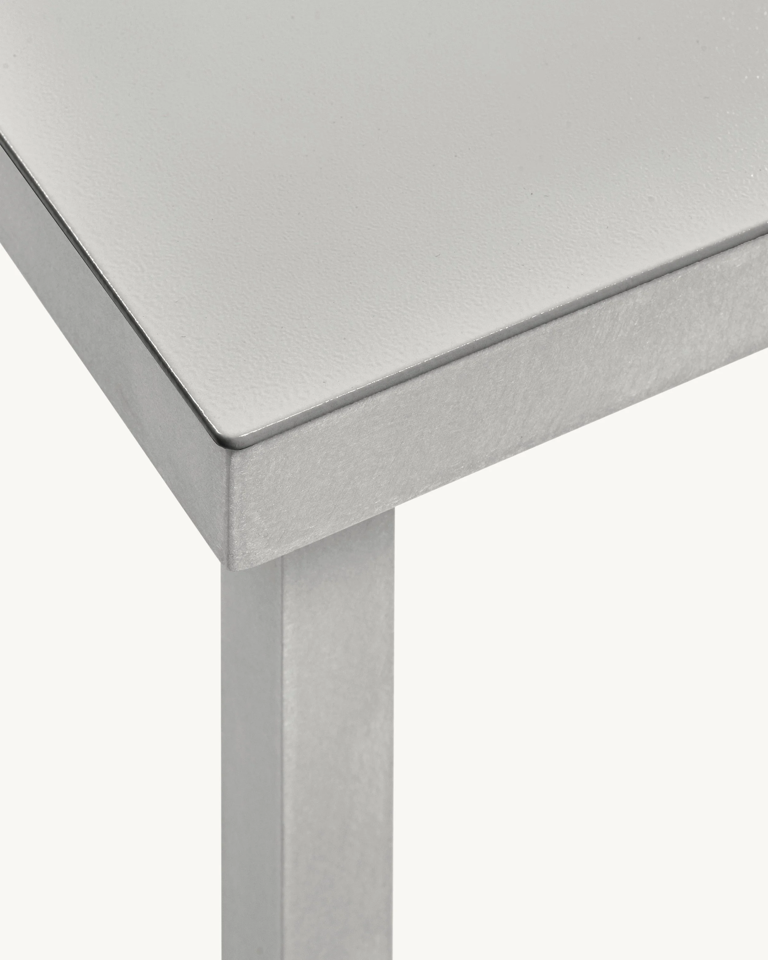 bench-alu_3.jpg