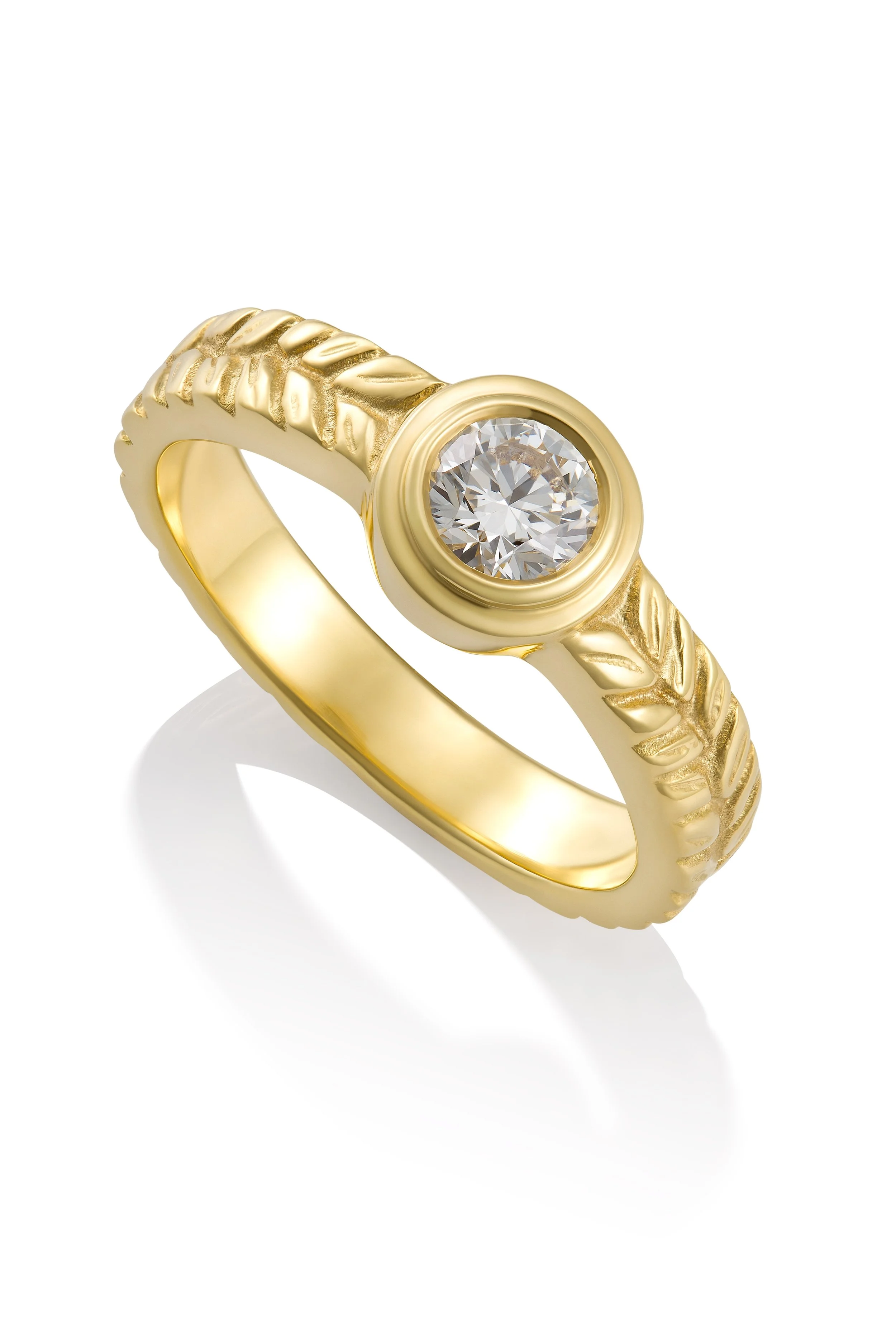 Patty-Bolz-2026-01-1037-ring-leaf-diamond.jpg