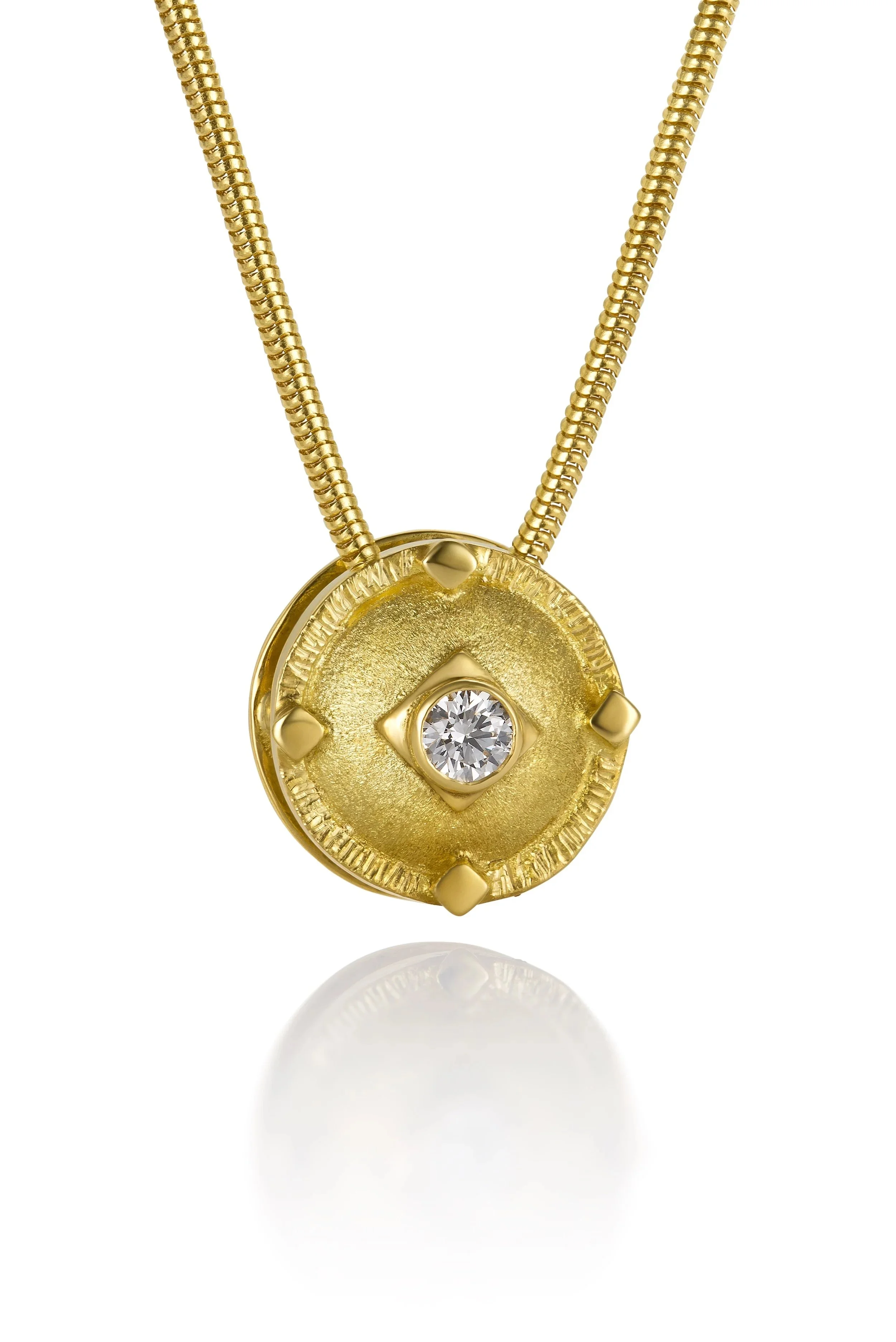 Patty-Bolz-2026-01-773-pendant-diamond.jpg