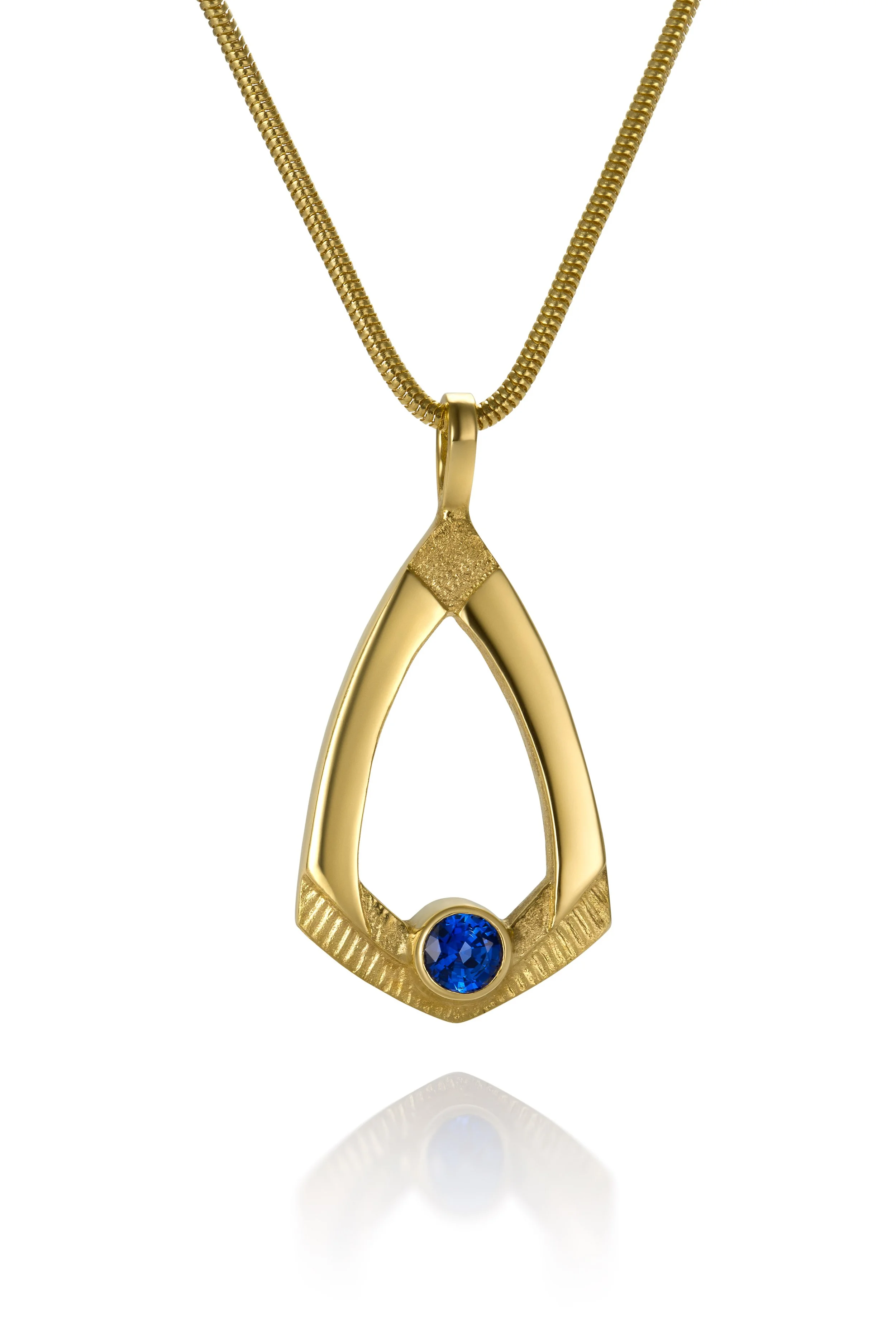 Patty-Bolz-2026-01-812-pendant-blue-sapphire.jpg